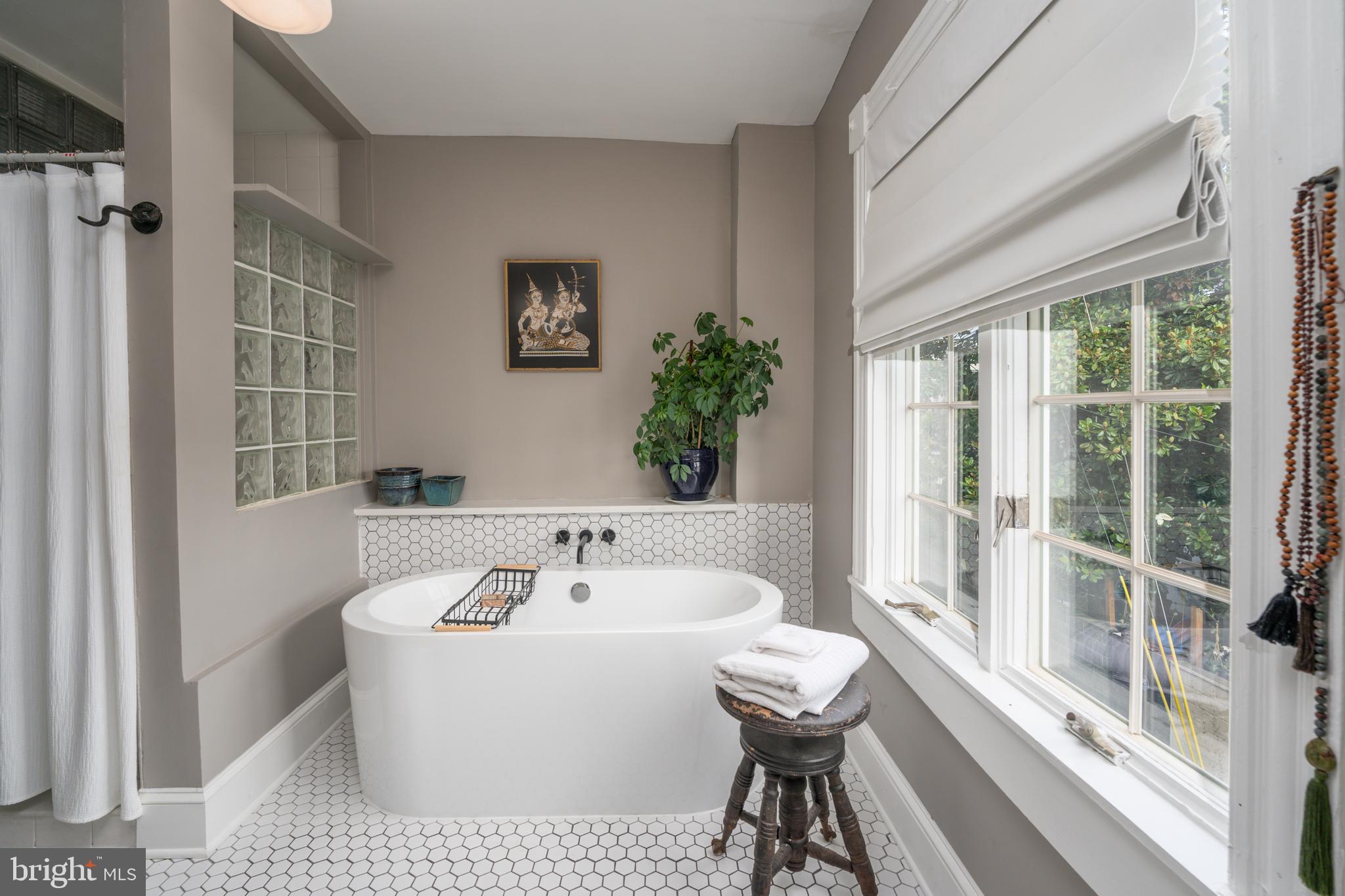 BUTCHERS HILL - Residential