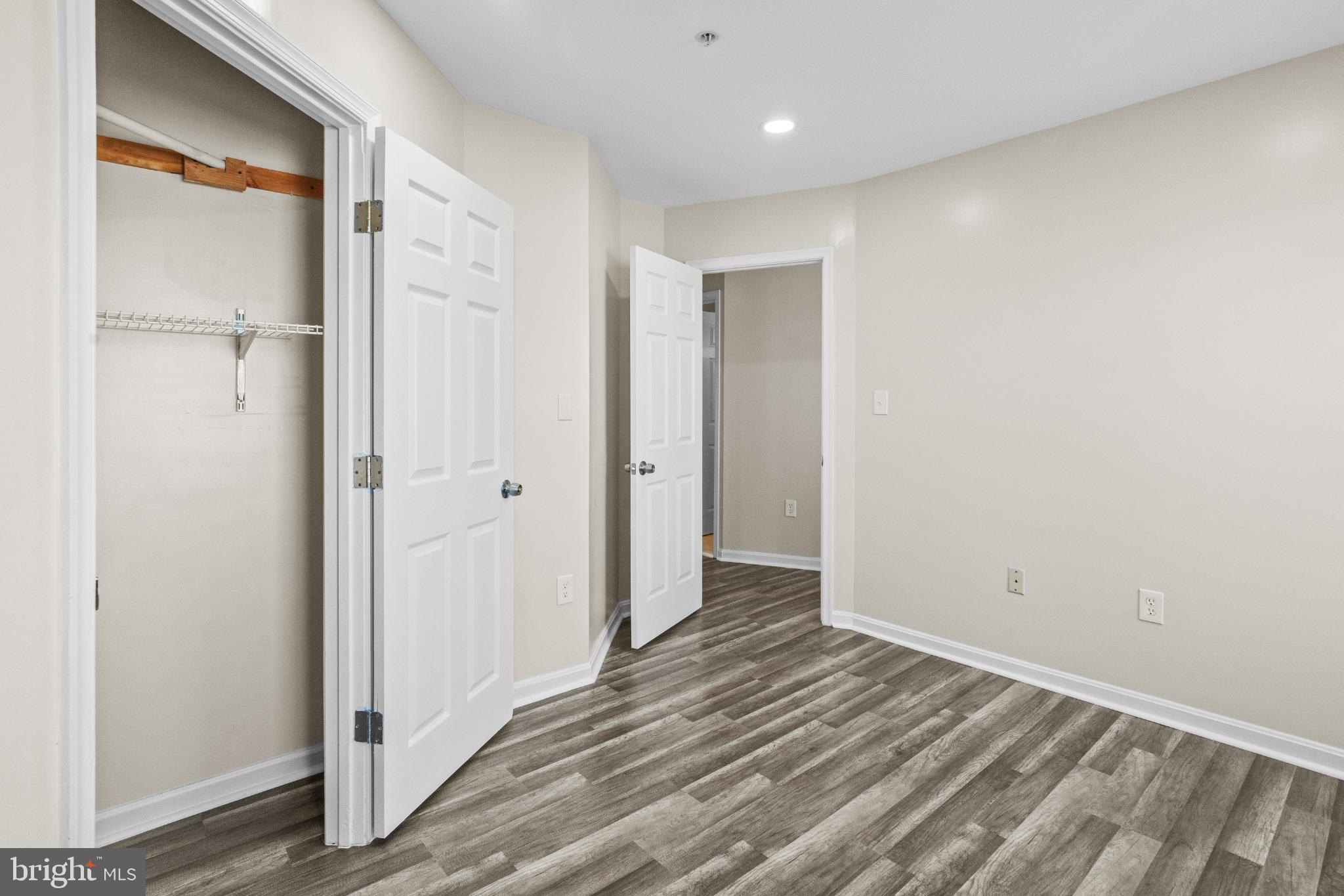 VALLEYBROOKE TOWNES-RESU - Residential