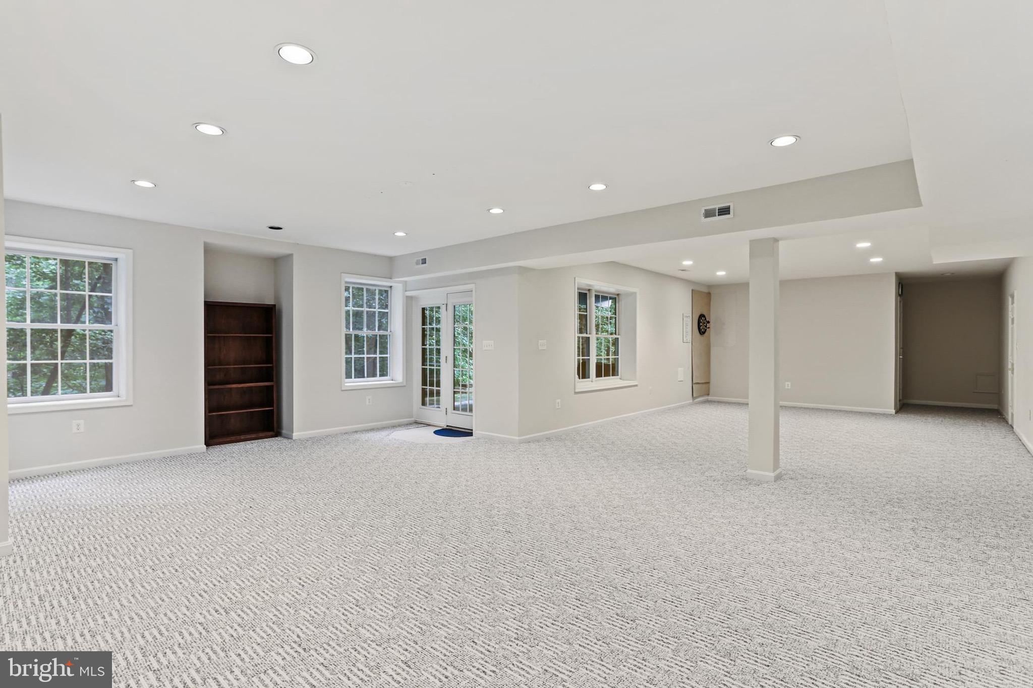 SPRINGBROOK - Residential