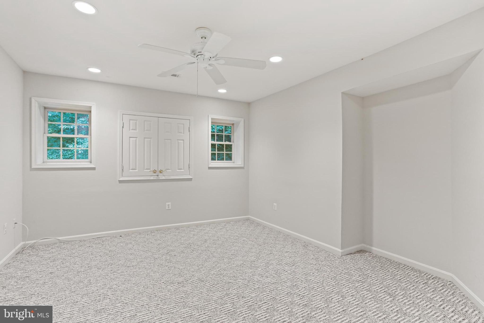 SPRINGBROOK - Residential