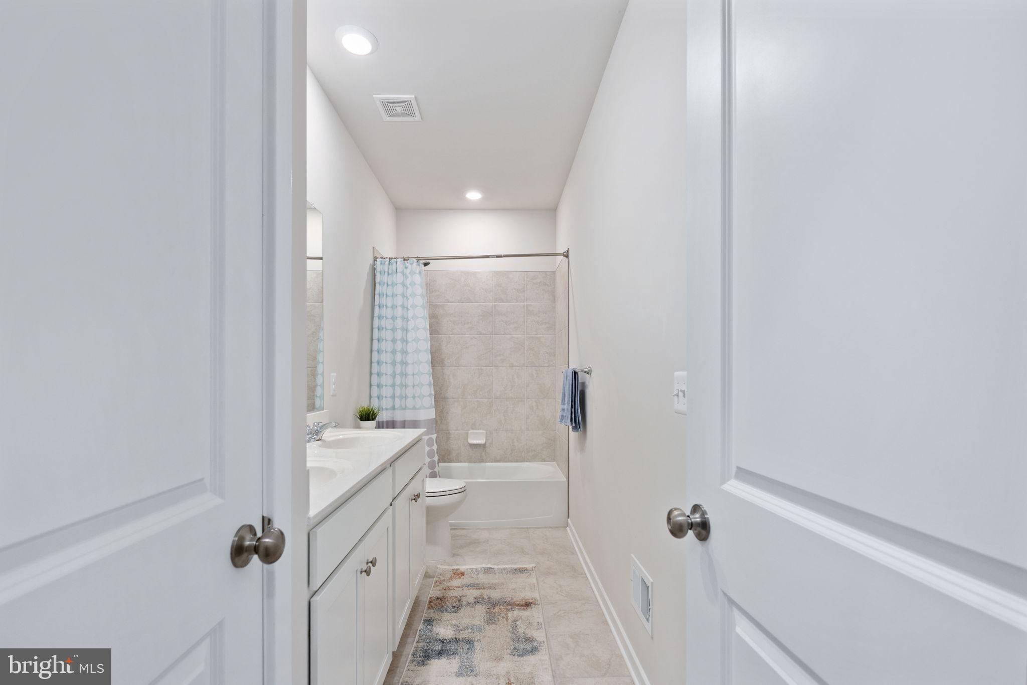 CLEVENGER CORNER VILLAGE - Residential