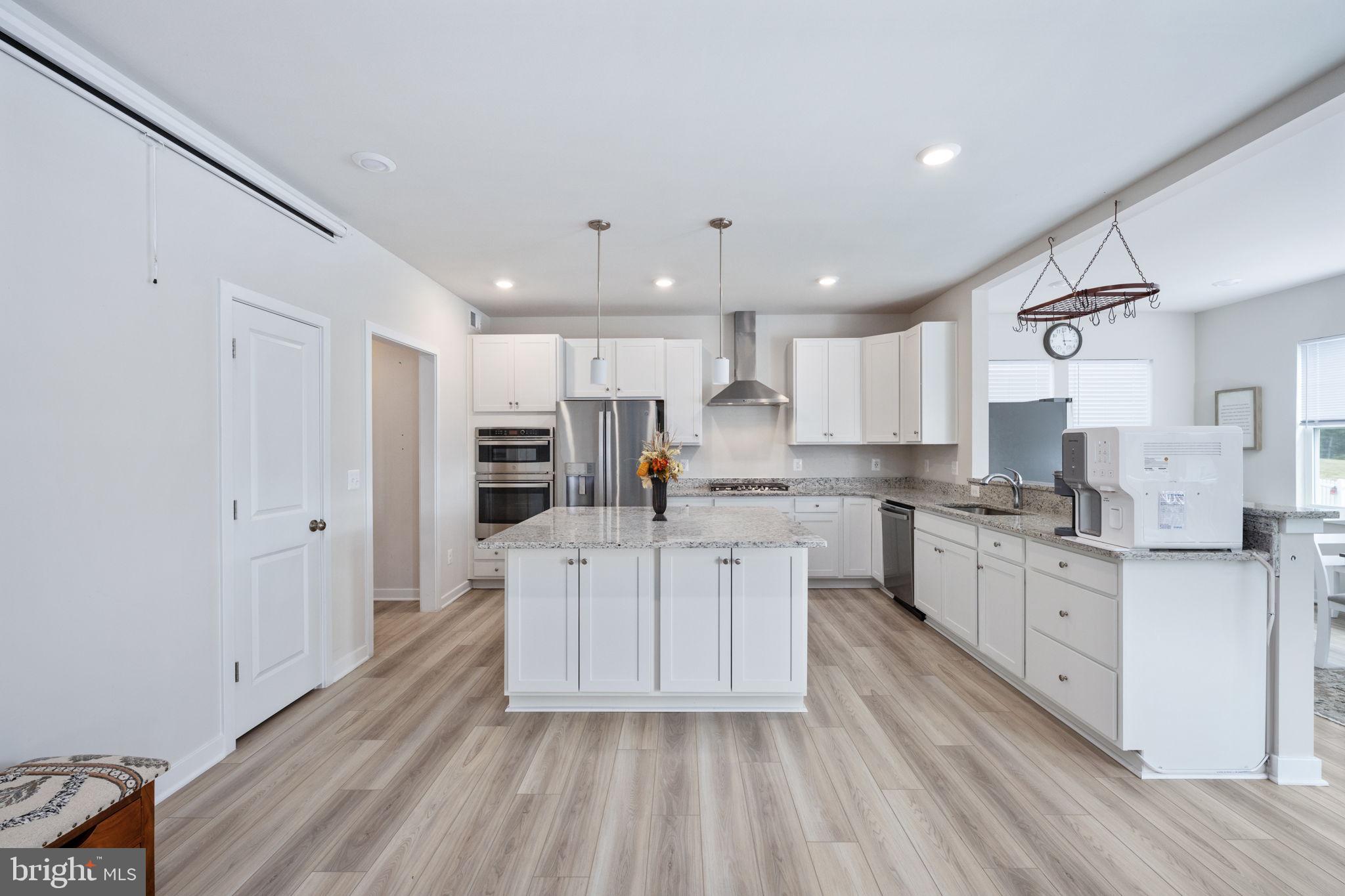 CLEVENGER CORNER VILLAGE - Residential