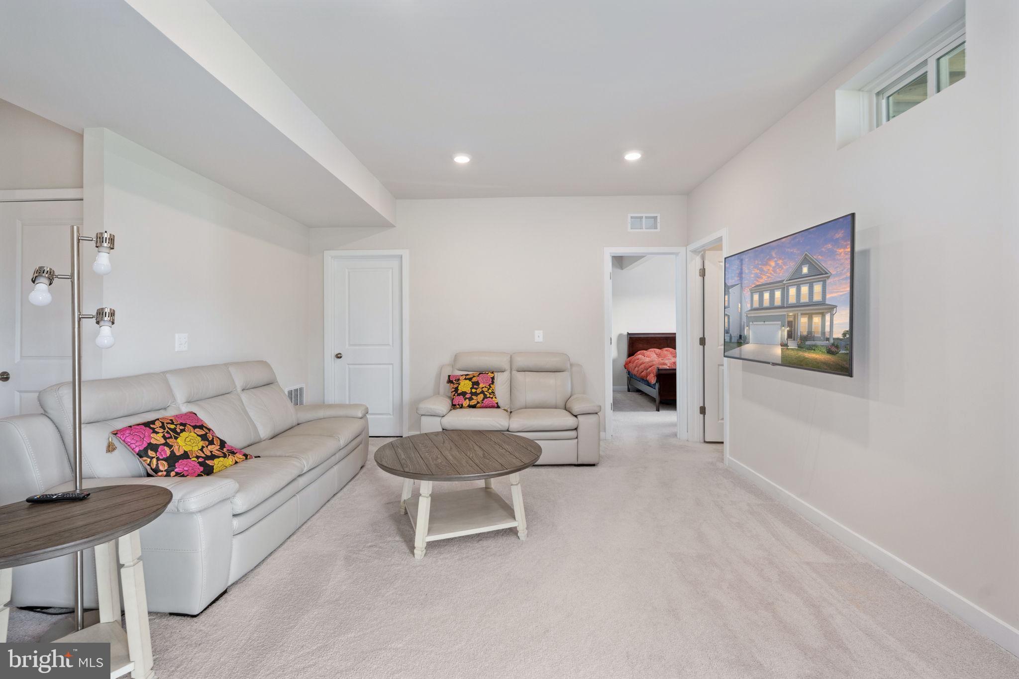 CLEVENGER CORNER VILLAGE - Residential