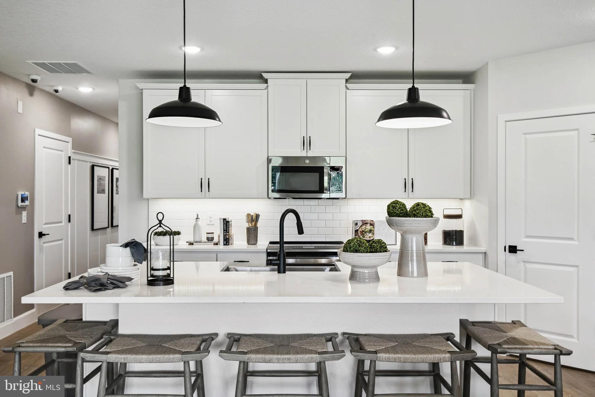 TBB REFORMATION DRIVE OR VALOR LANE