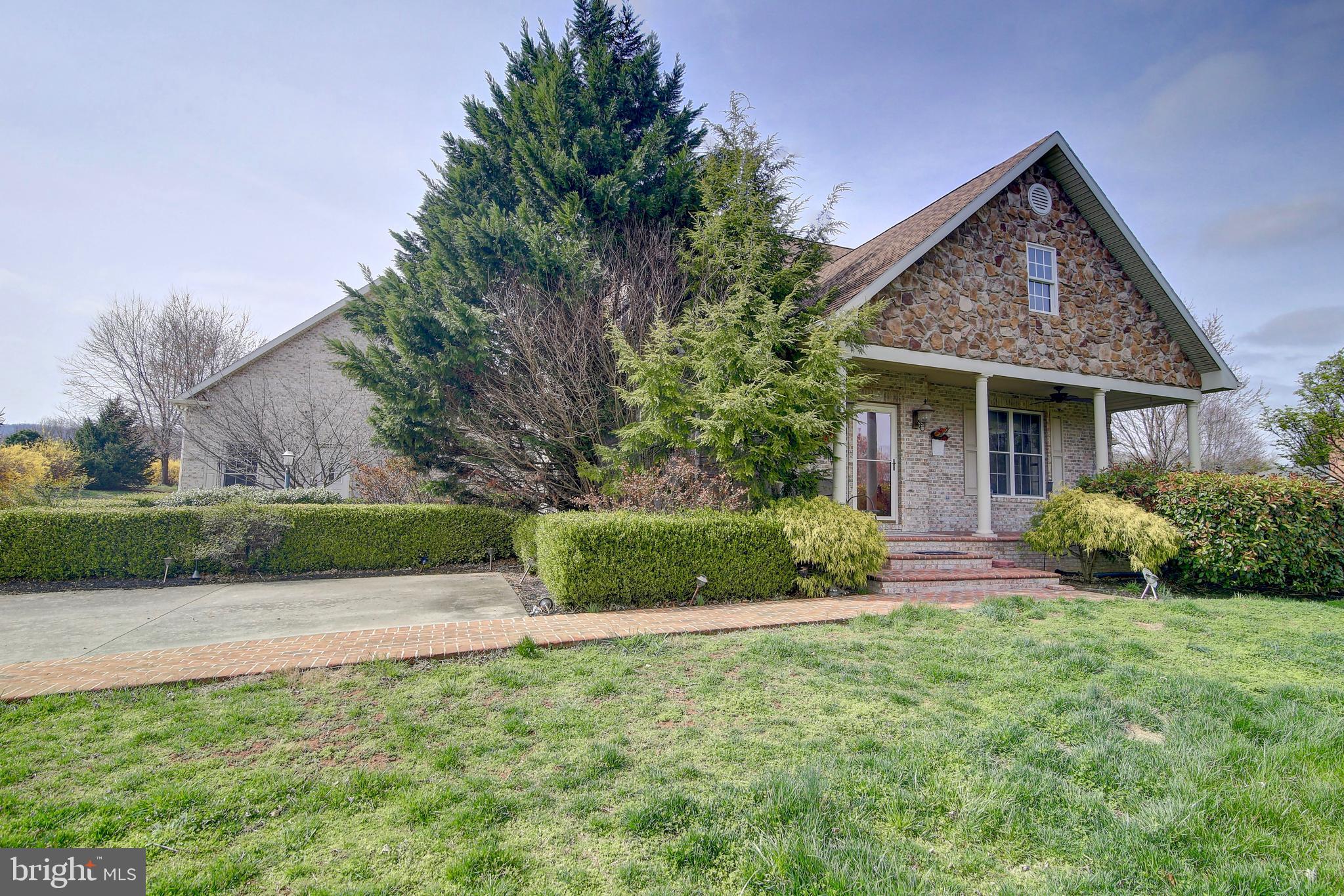 TUSCARORA SPRINGS - Residential