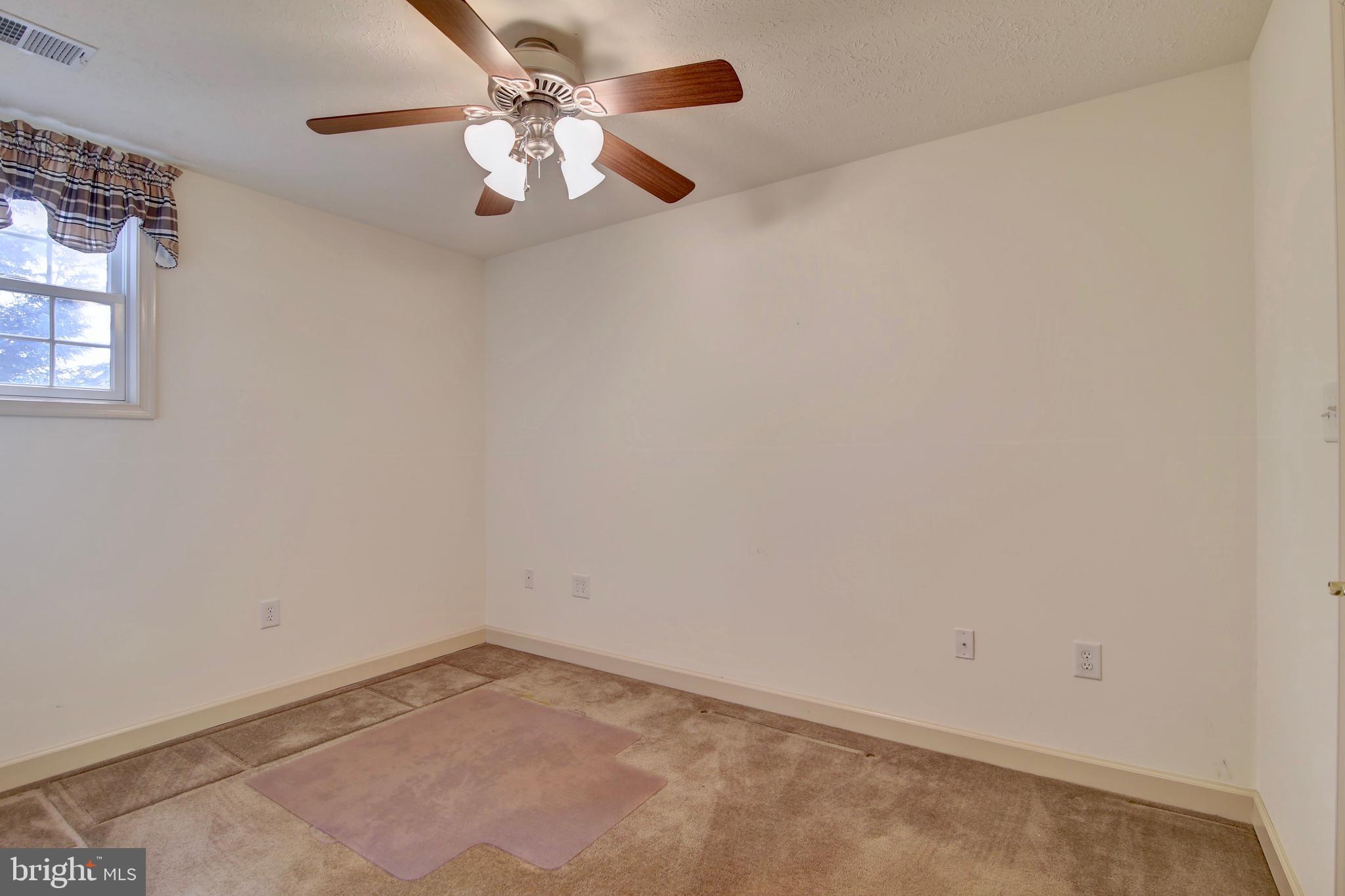 TUSCARORA SPRINGS - Residential