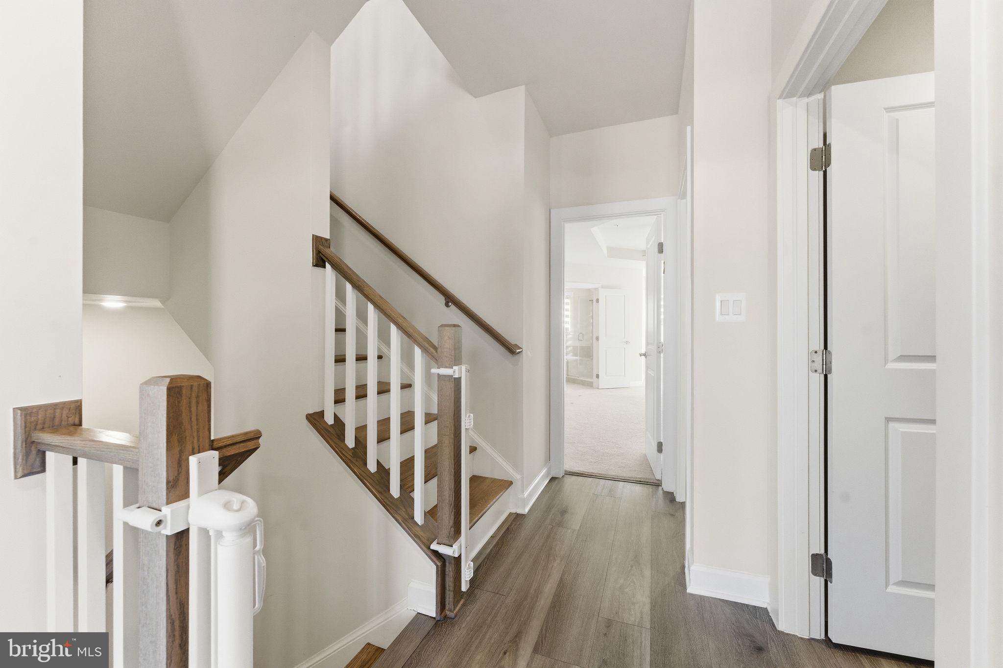 BOULEVARD VI TOWNS - Residential