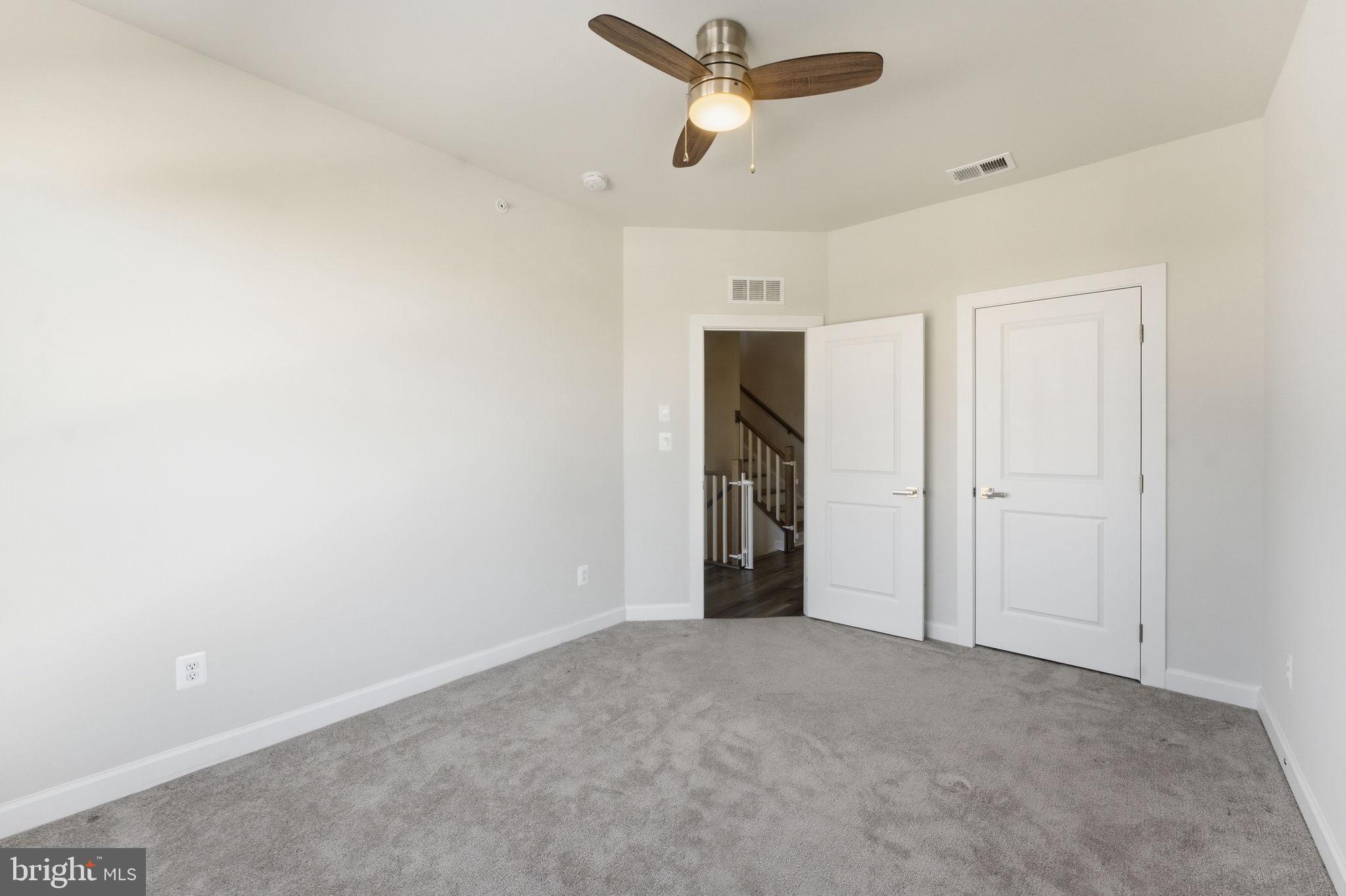 BOULEVARD VI TOWNS - Residential