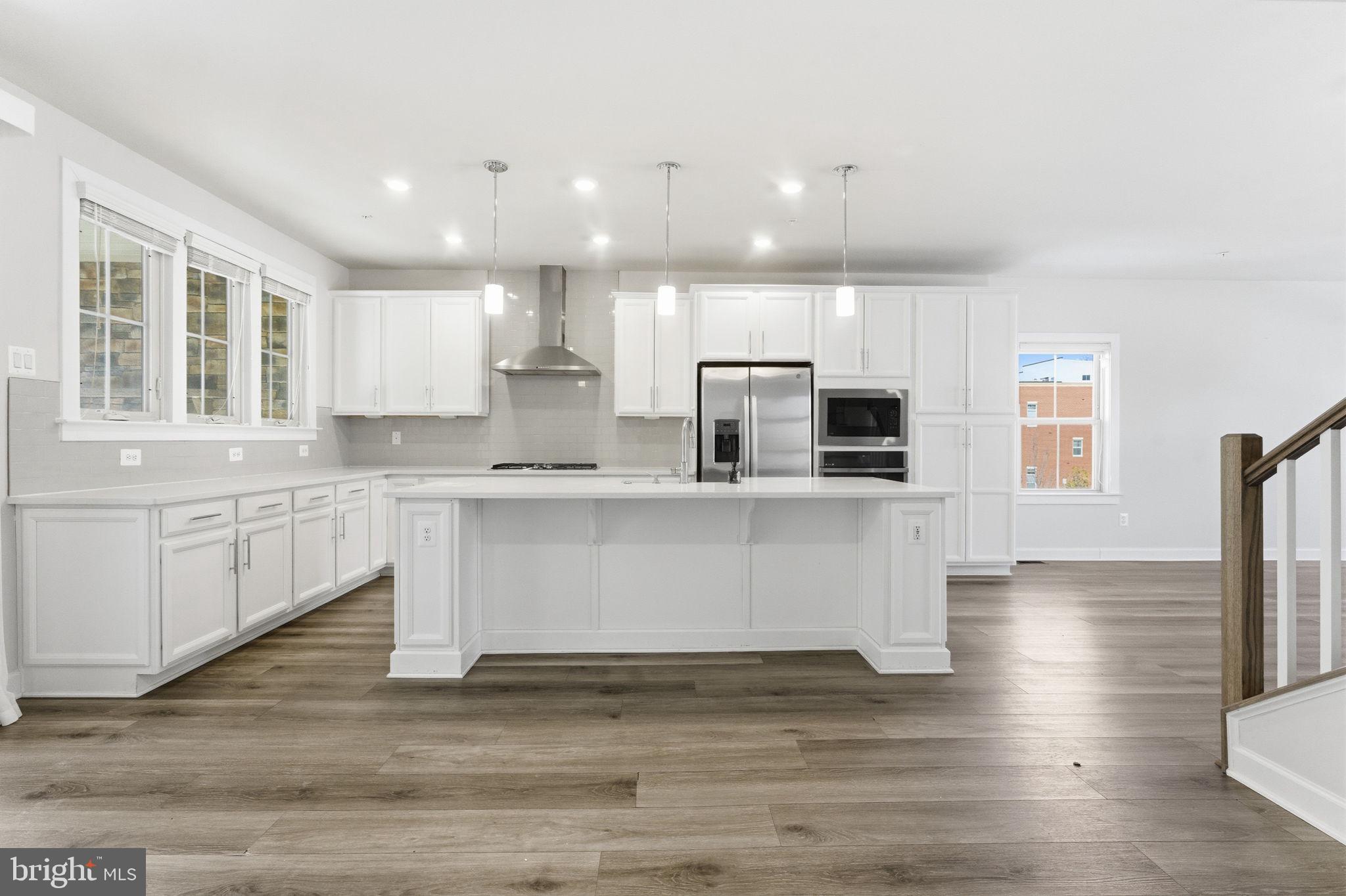 BOULEVARD VI TOWNS - Residential