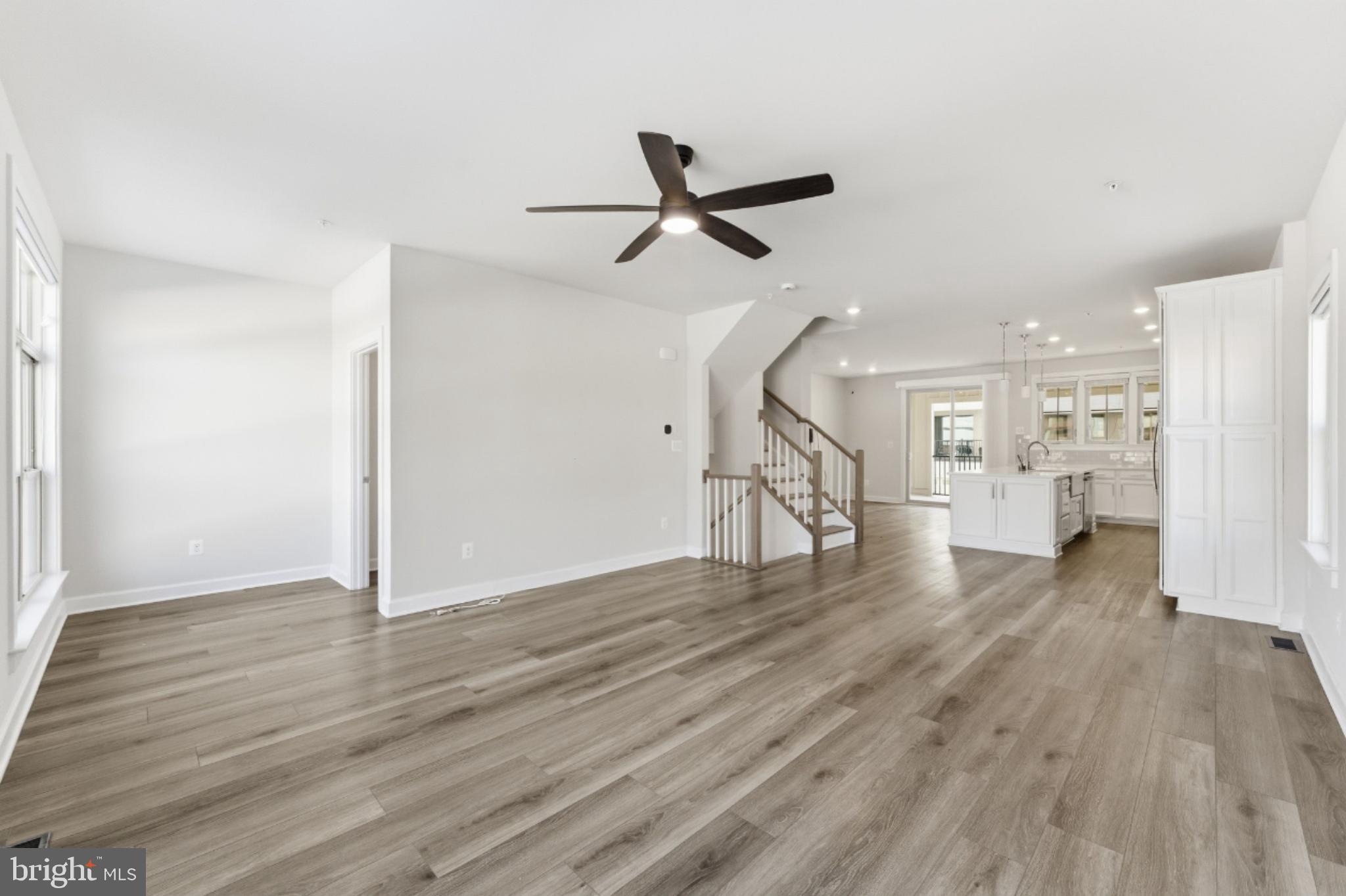 BOULEVARD VI TOWNS - Residential