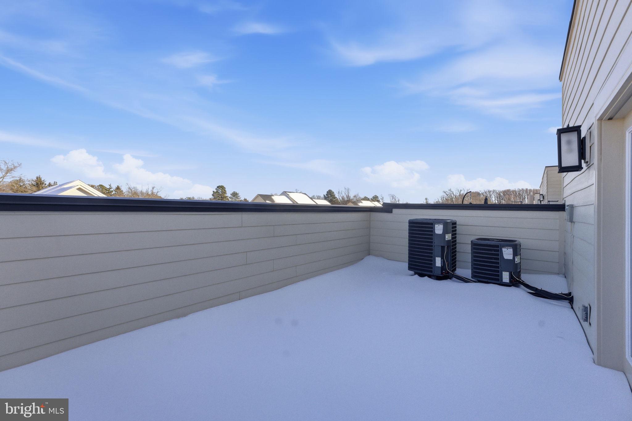 BOULEVARD VI TOWNS - Residential