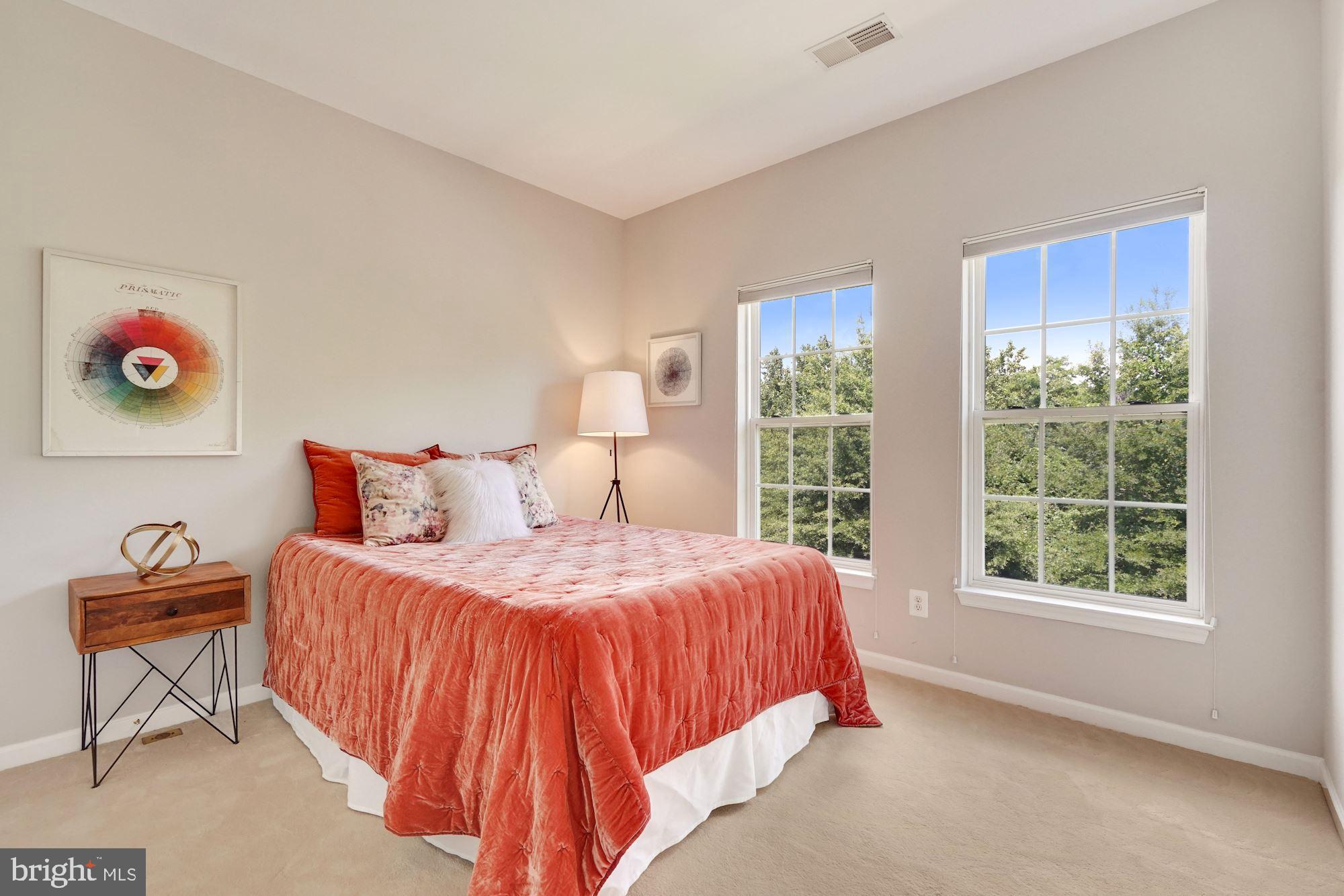 POTOMAC CLUB - Residential