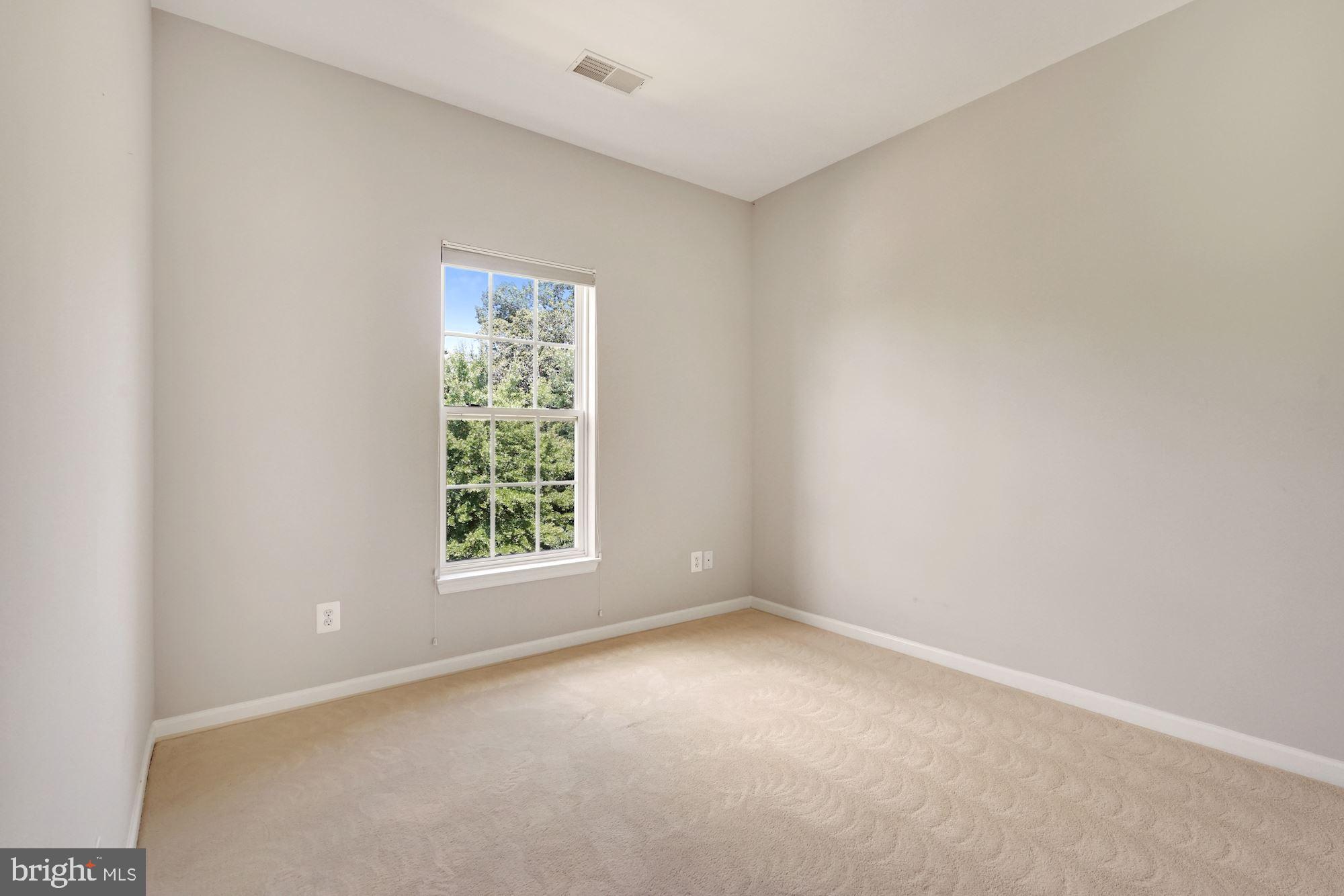 POTOMAC CLUB - Residential