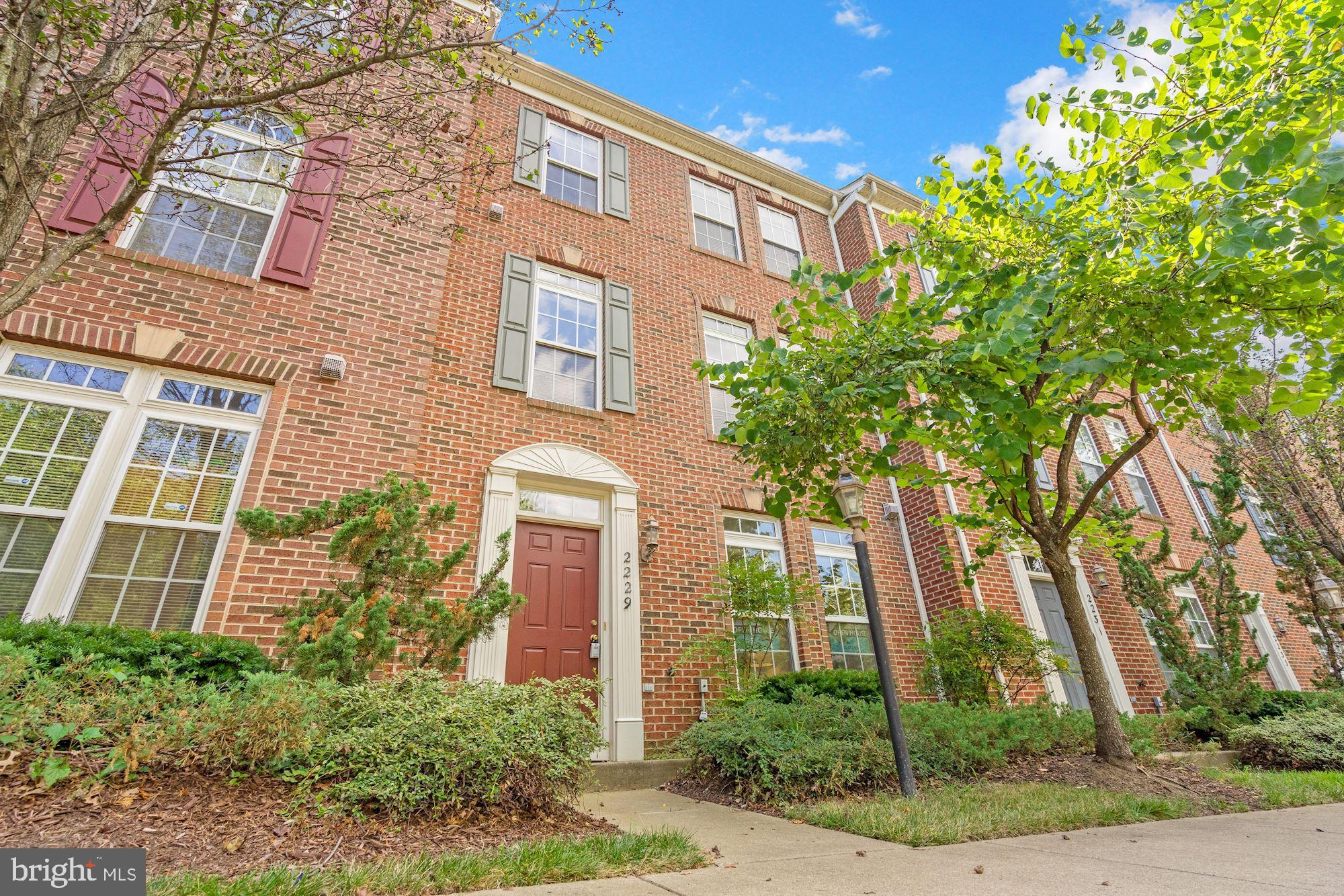 POTOMAC CLUB - Residential