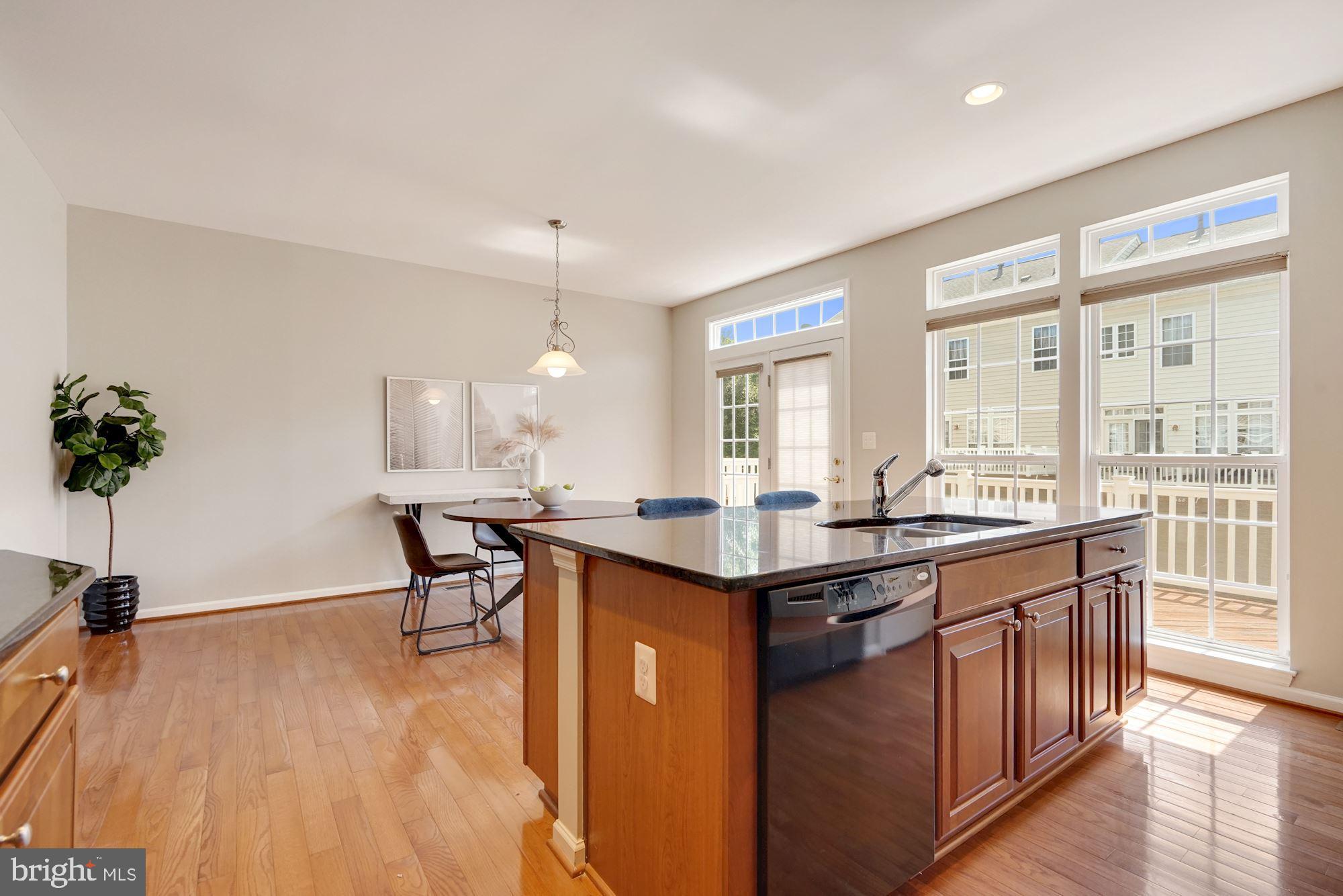 POTOMAC CLUB - Residential