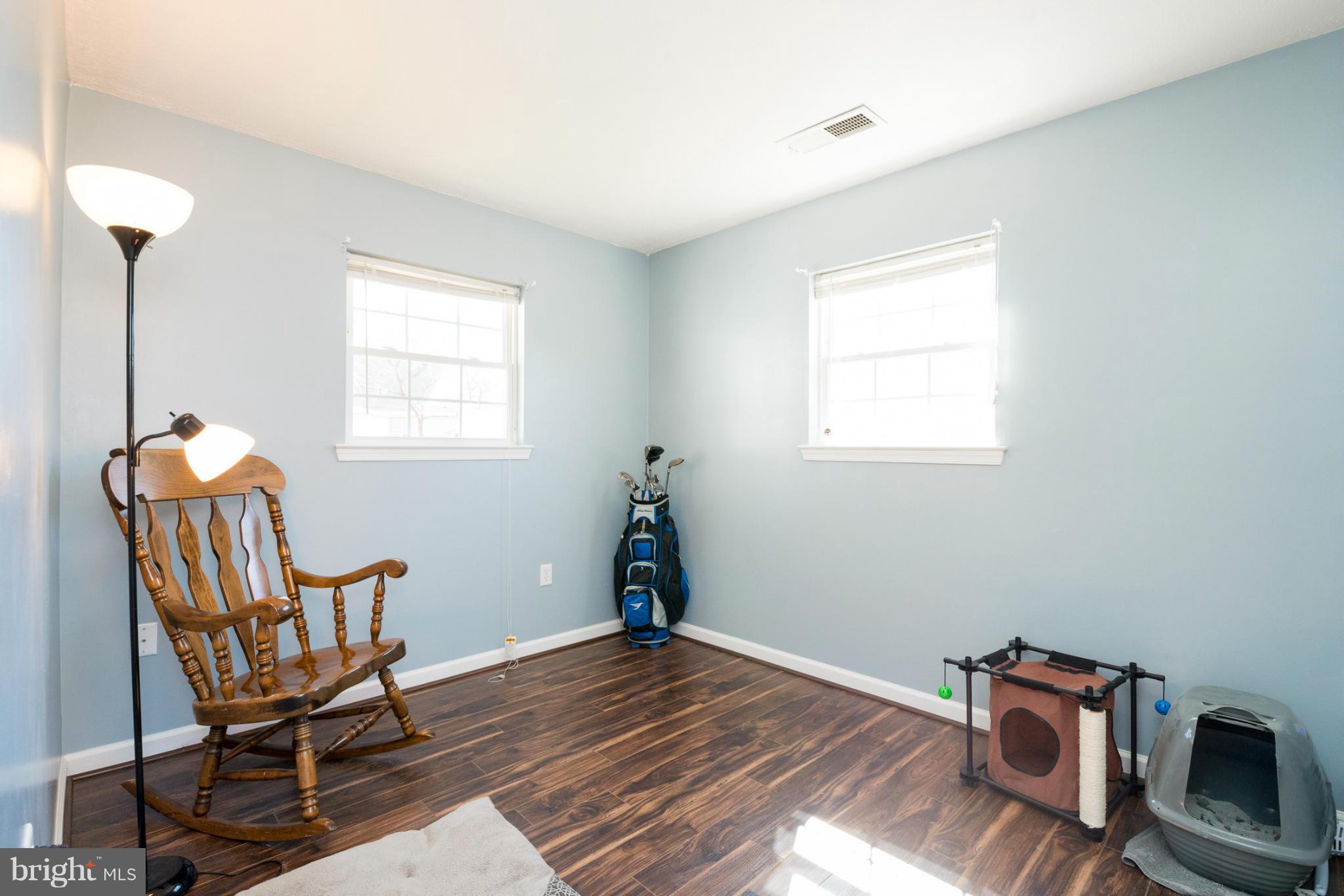 COUNTRY CLUB ESTATES - Residential