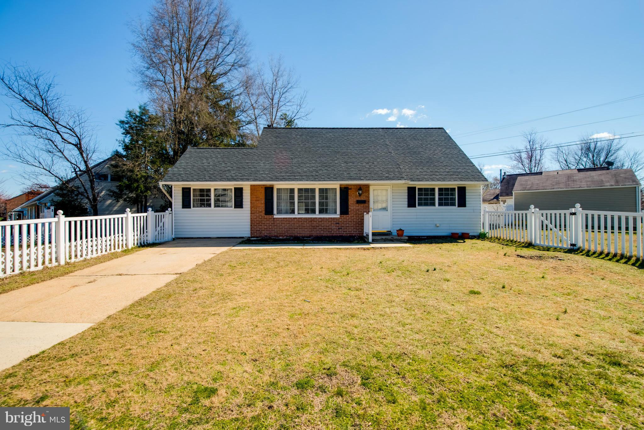 Well kept home in the community of Country Club Estates. Wood floors throughout along with new granite counter tops in the kitchen. Big family room addition on the back. The large yard is fenced and has two sheds for storage. Convenient to major roads for easy access to all areas. Come see this beautiful home today and make it yours.