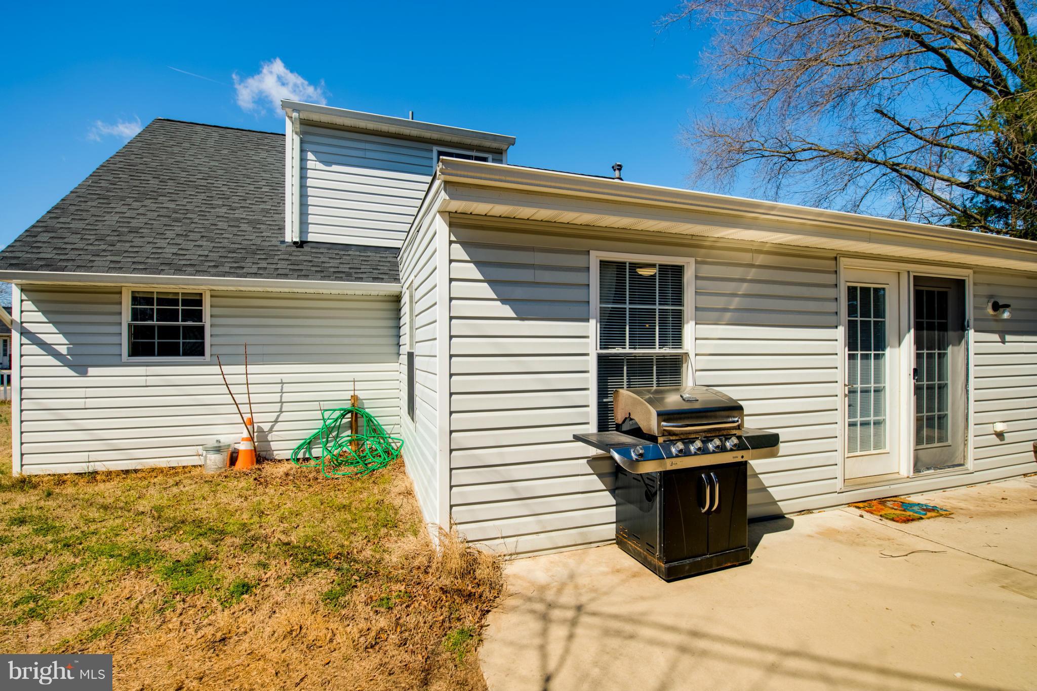 COUNTRY CLUB ESTATES - Residential