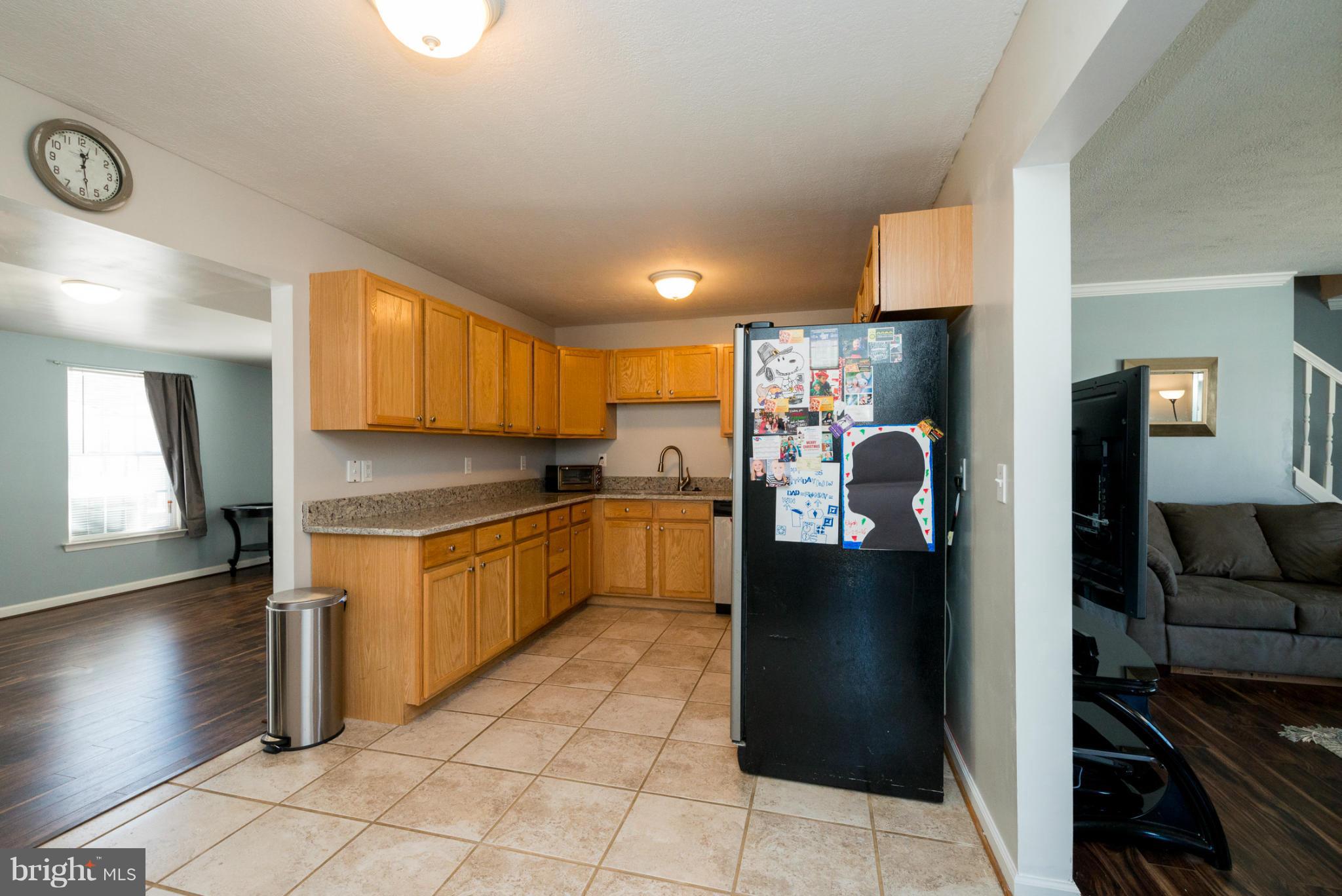 COUNTRY CLUB ESTATES - Residential