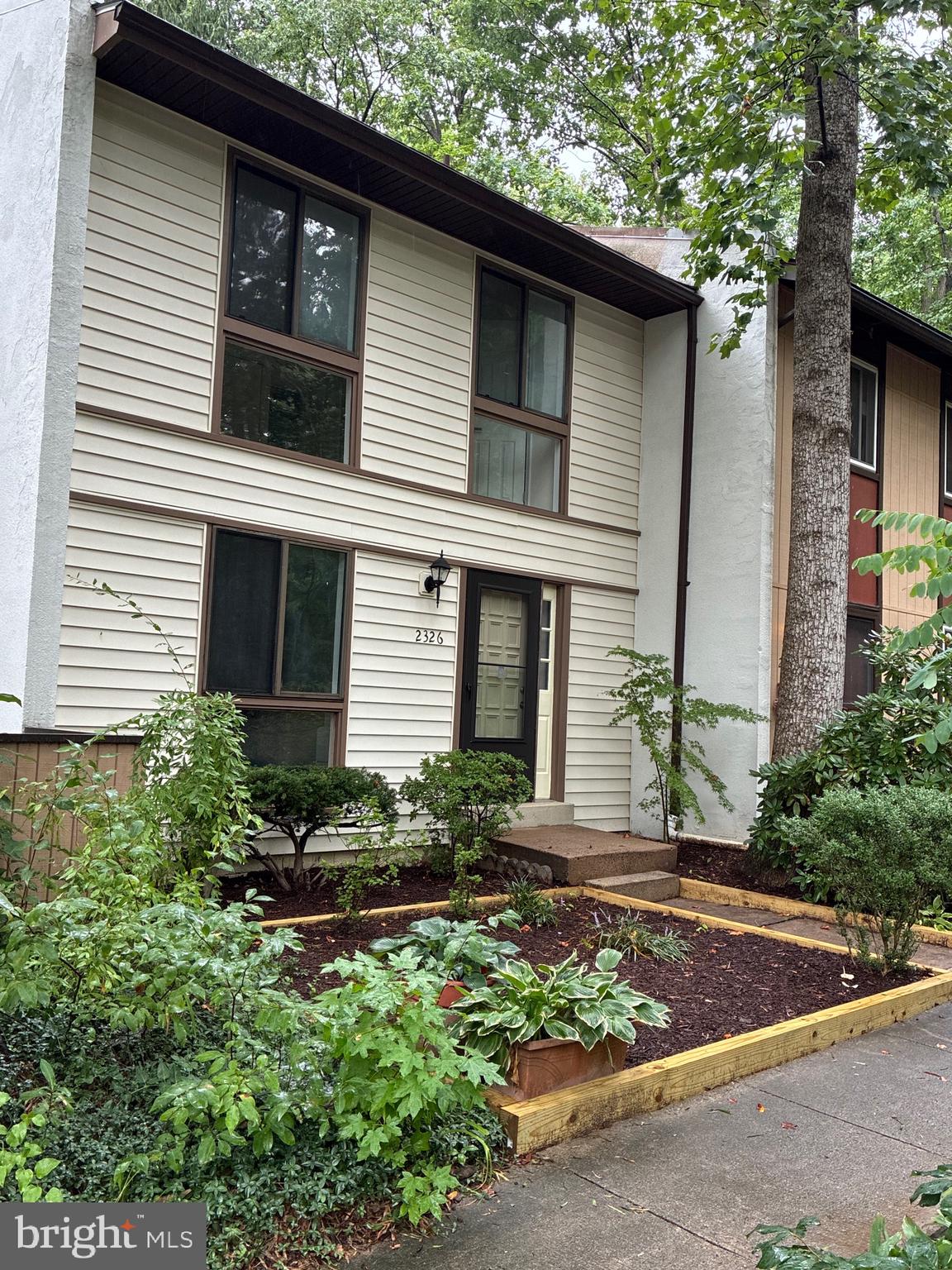 2326 ANTIQUA COURT