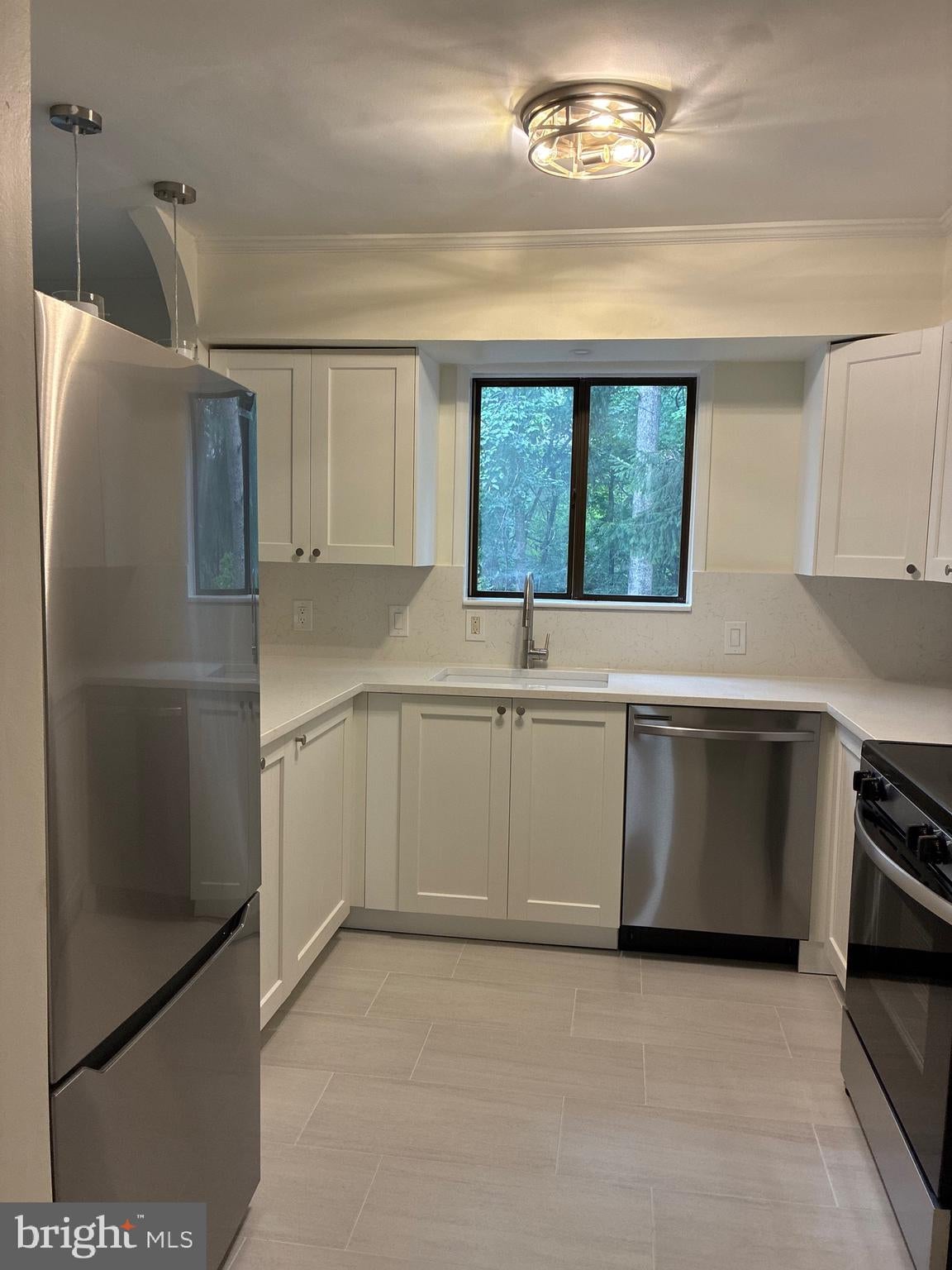 2326 ANTIQUA COURT