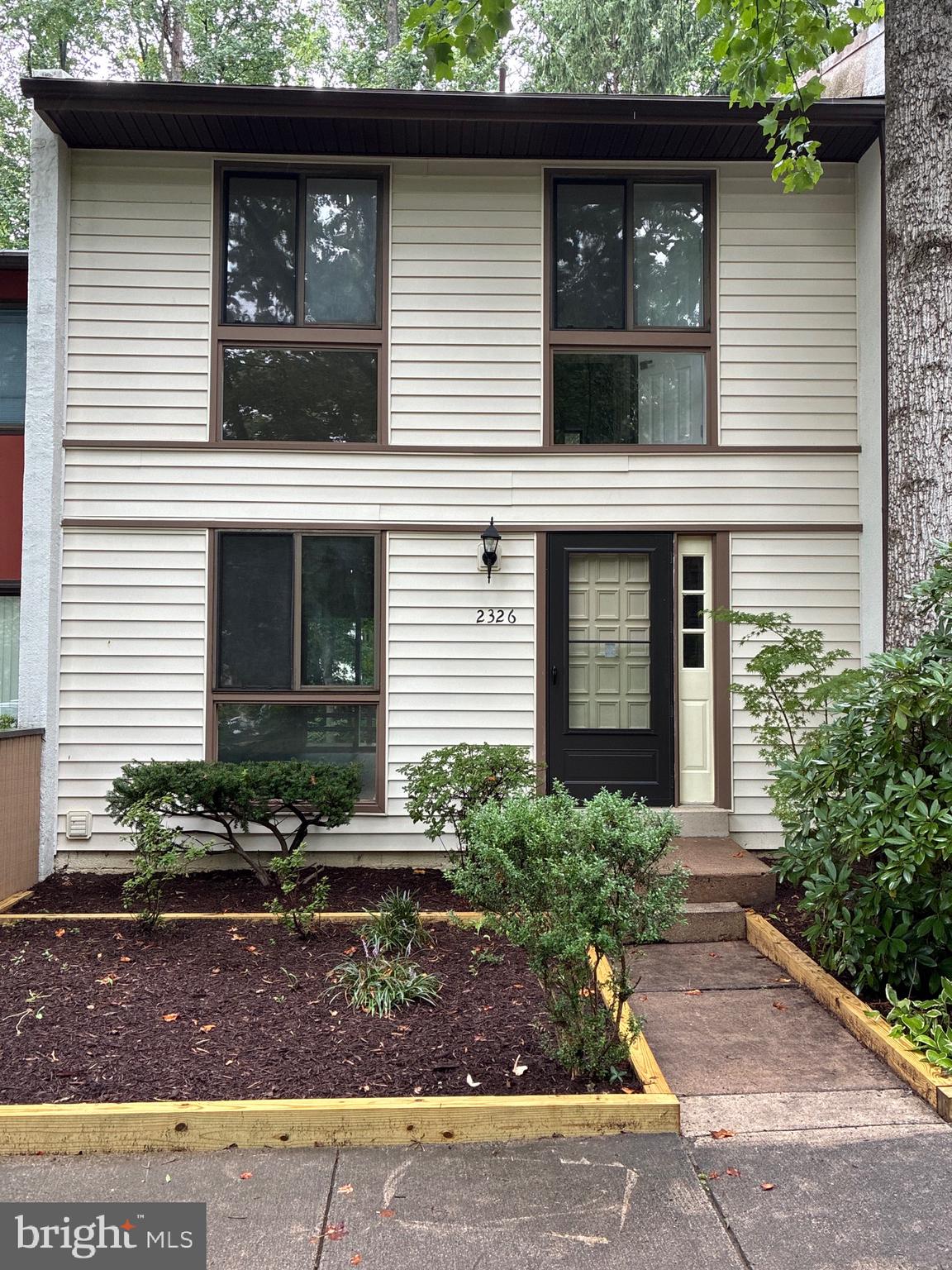 2326 ANTIQUA COURT