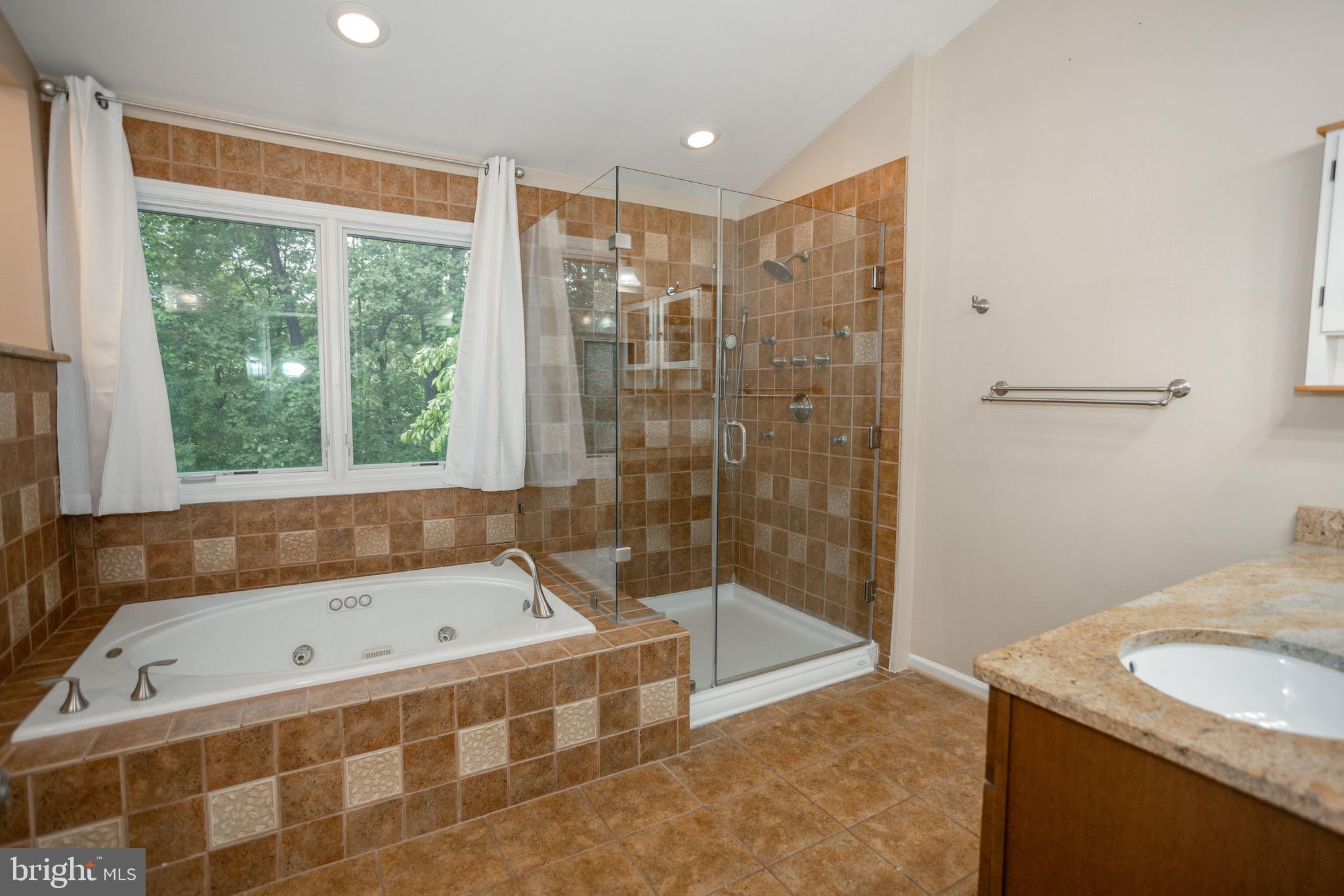 MEADOWBROOK WOODS - Residential