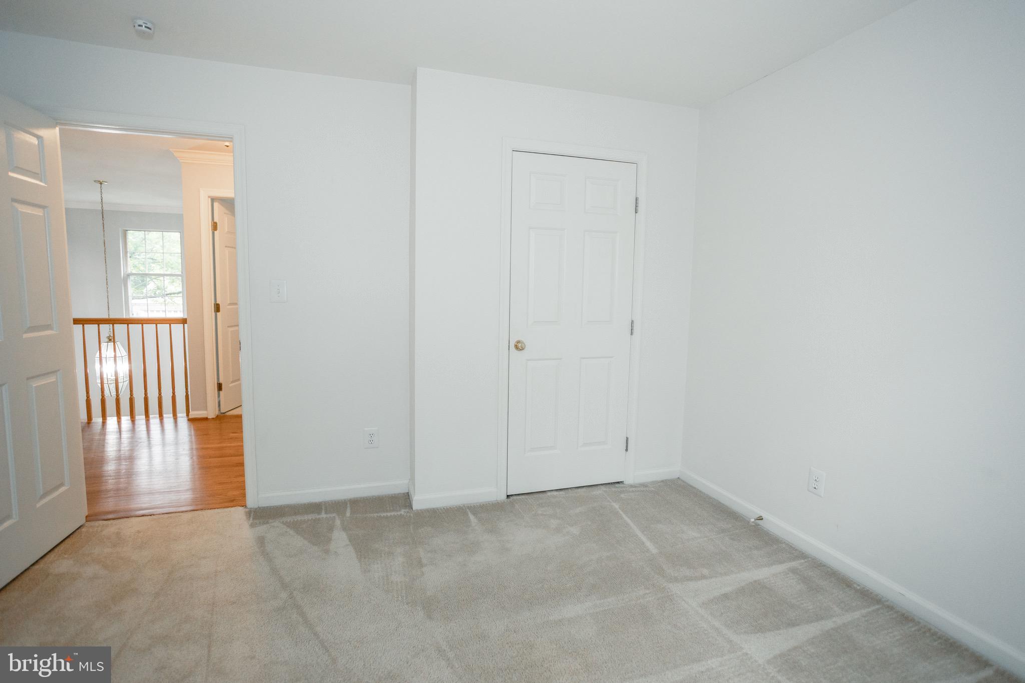 MEADOWBROOK WOODS - Residential