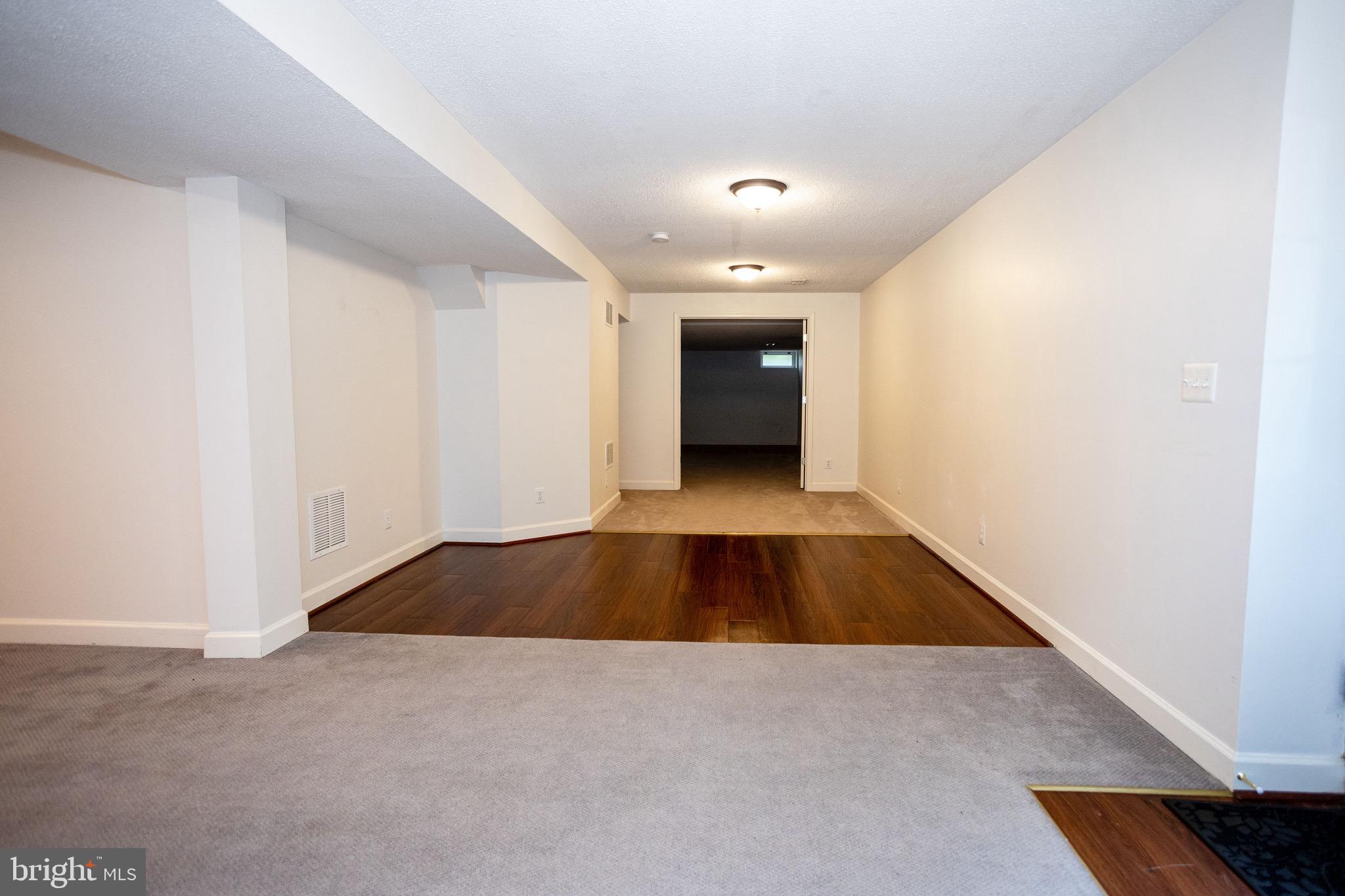 MEADOWBROOK WOODS - Residential