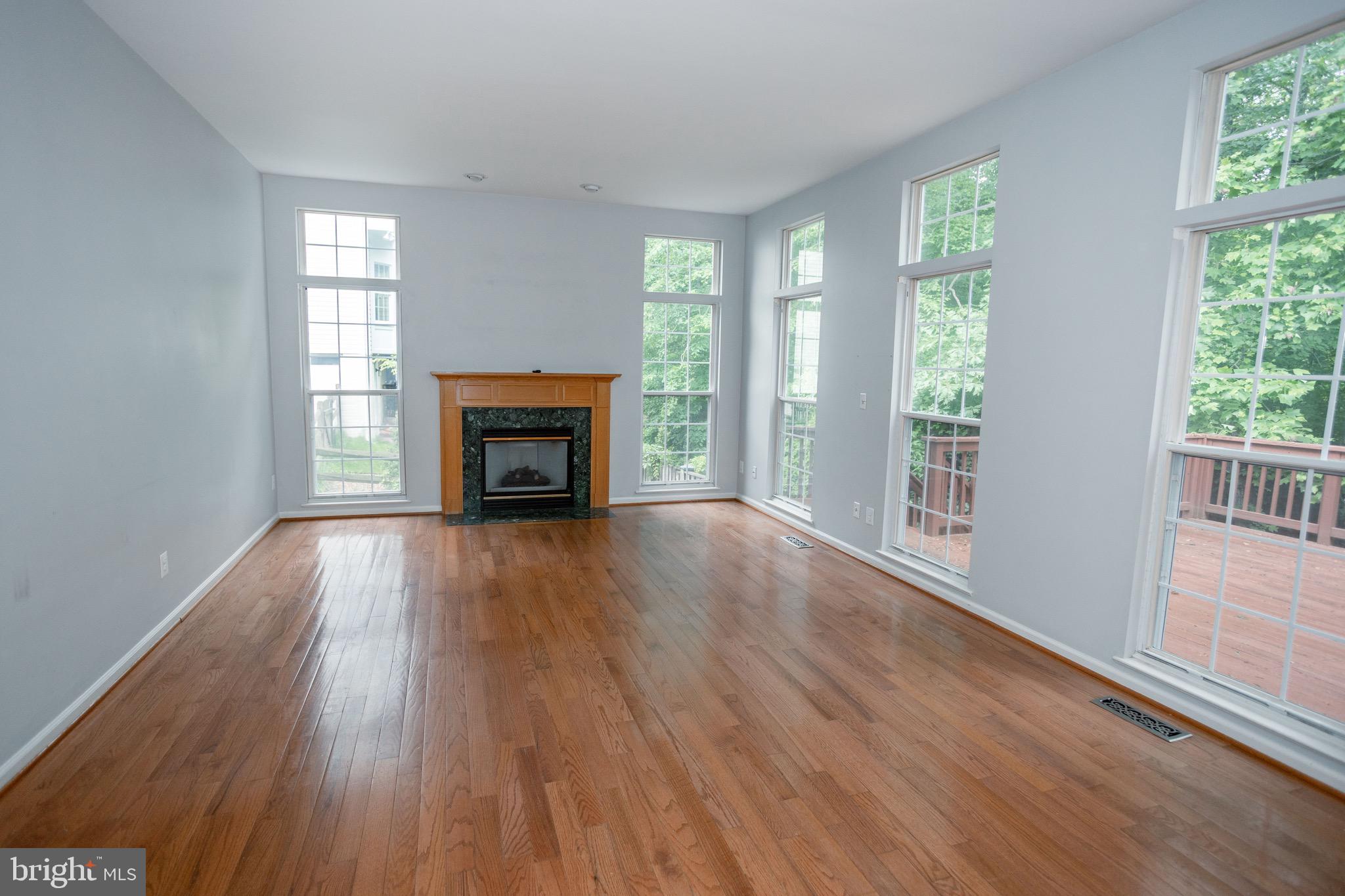 MEADOWBROOK WOODS - Residential