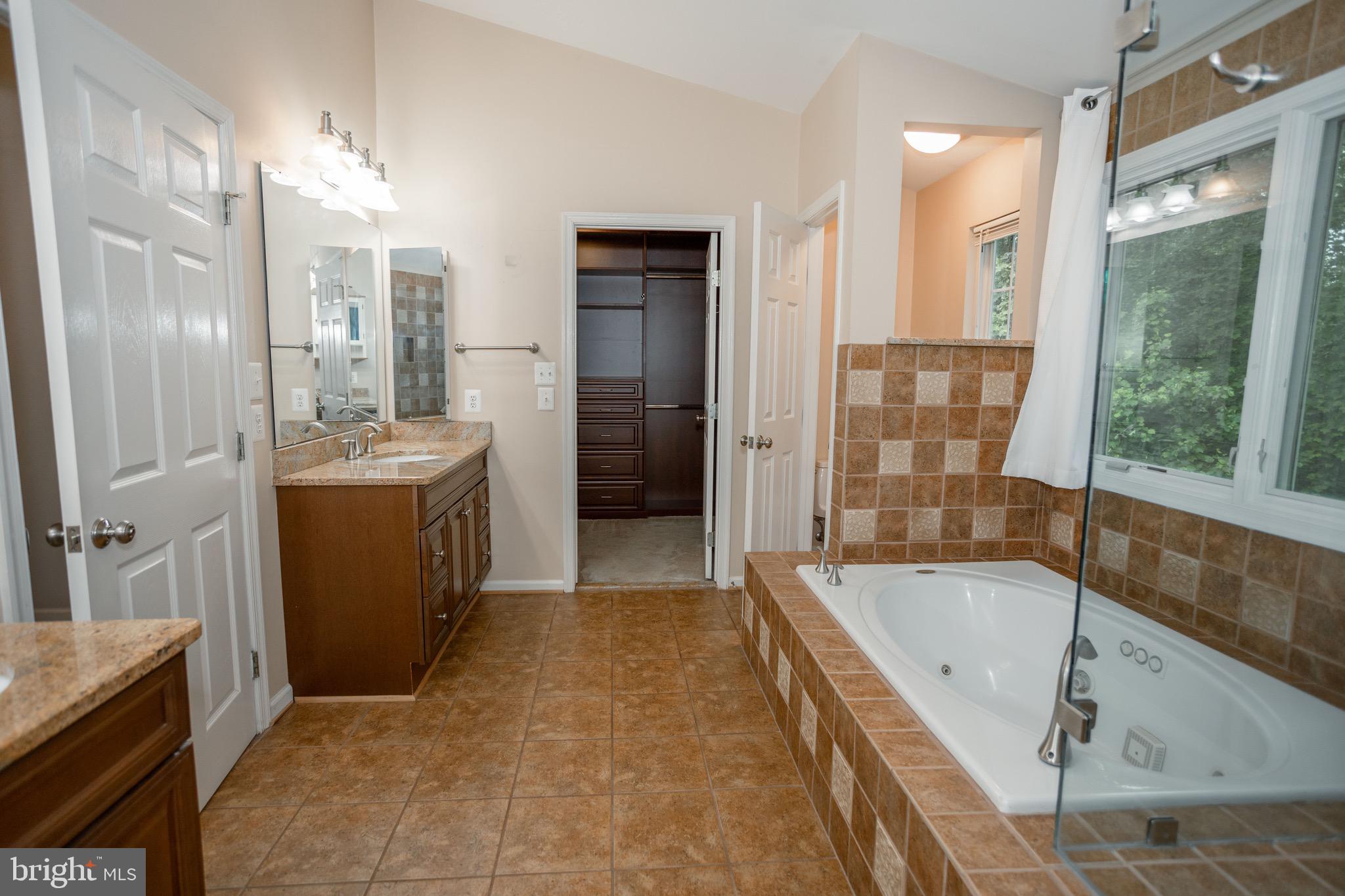 MEADOWBROOK WOODS - Residential