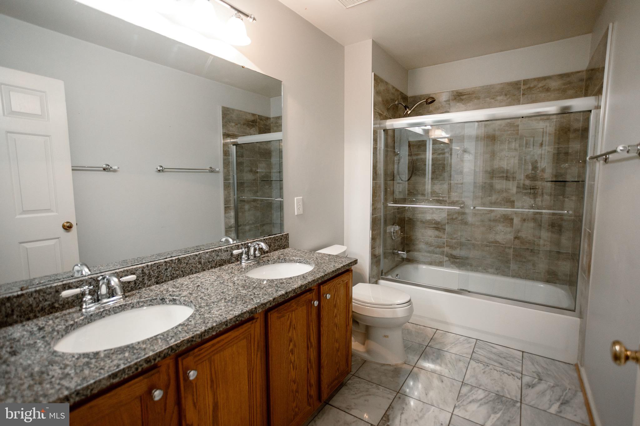 MEADOWBROOK WOODS - Residential