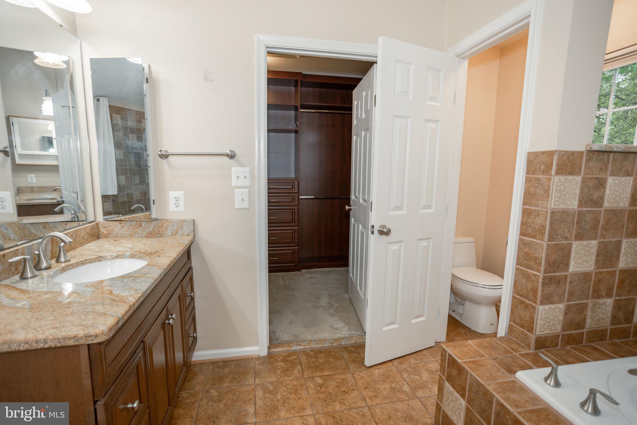 MEADOWBROOK WOODS - Residential