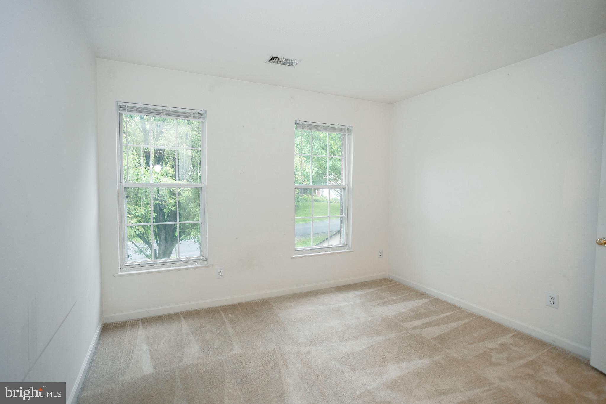 MEADOWBROOK WOODS - Residential