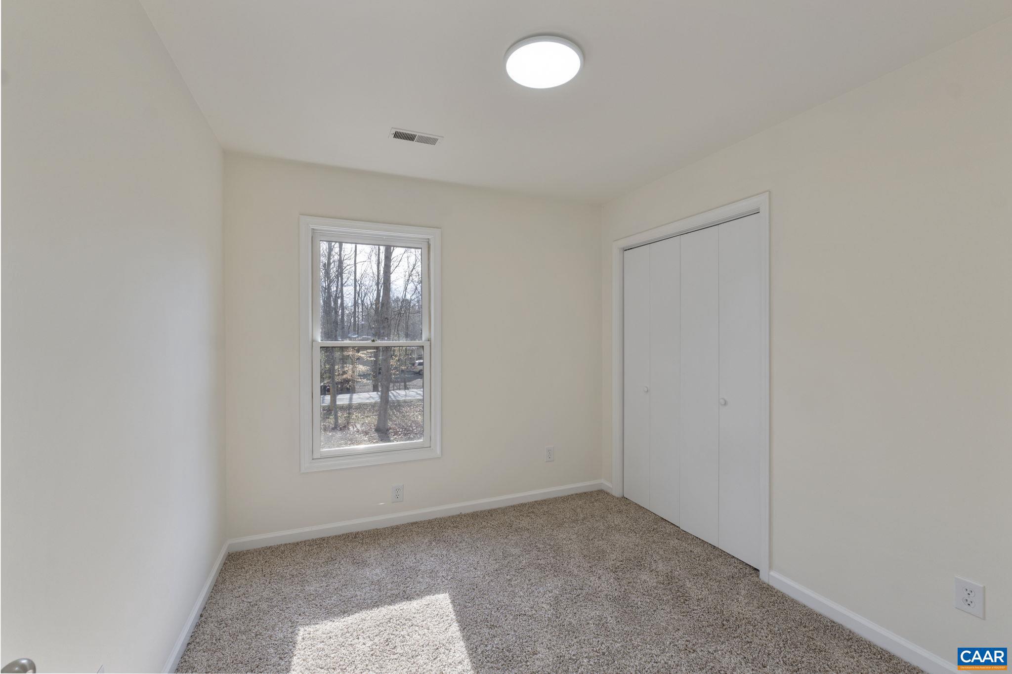 LAKE MONTICELLO - Residential