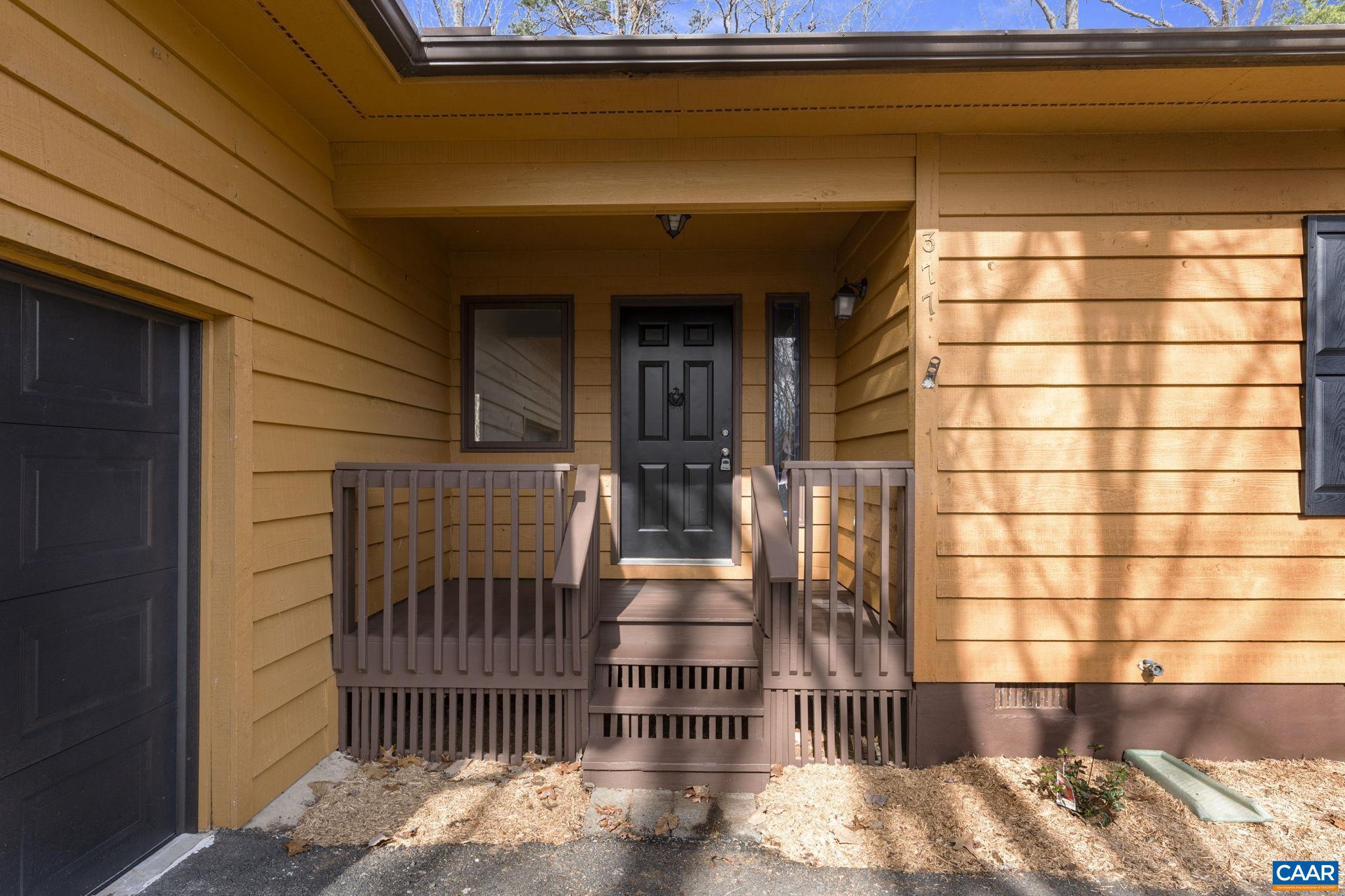 LAKE MONTICELLO - Residential