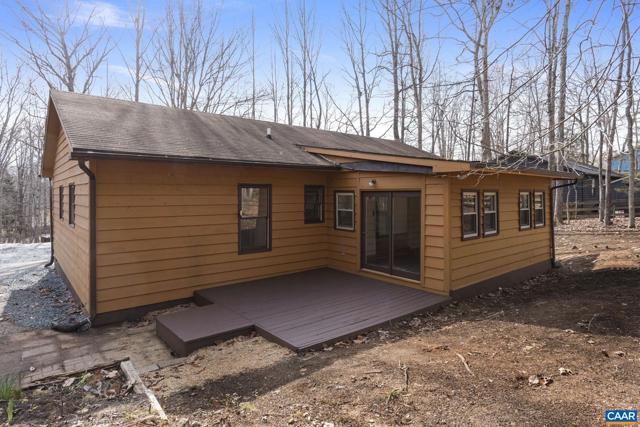 LAKE MONTICELLO - Residential