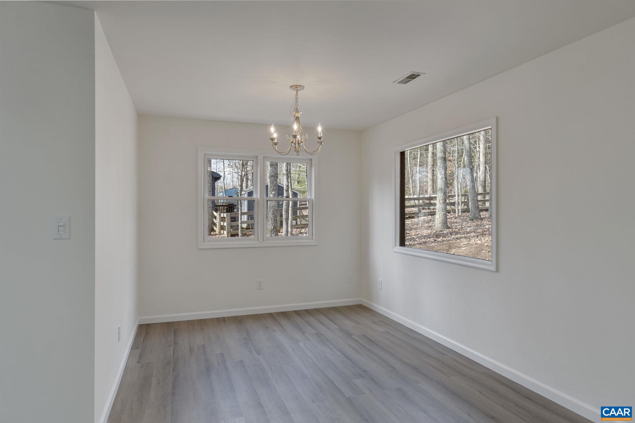 LAKE MONTICELLO - Residential