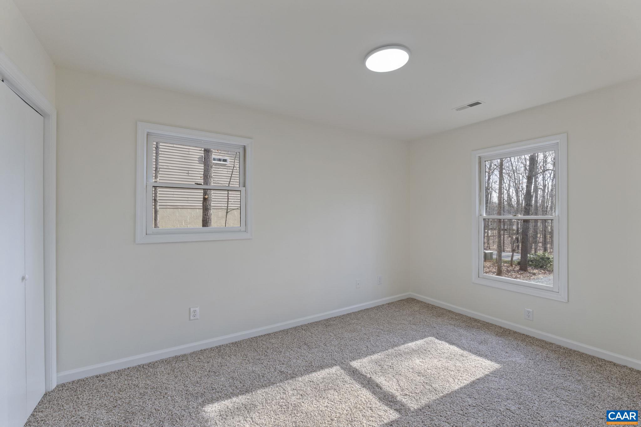 LAKE MONTICELLO - Residential