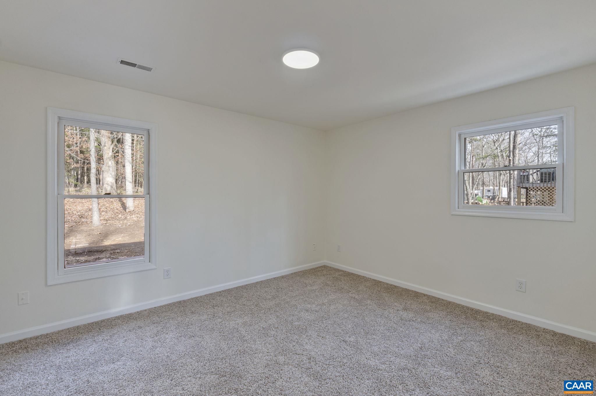 LAKE MONTICELLO - Residential