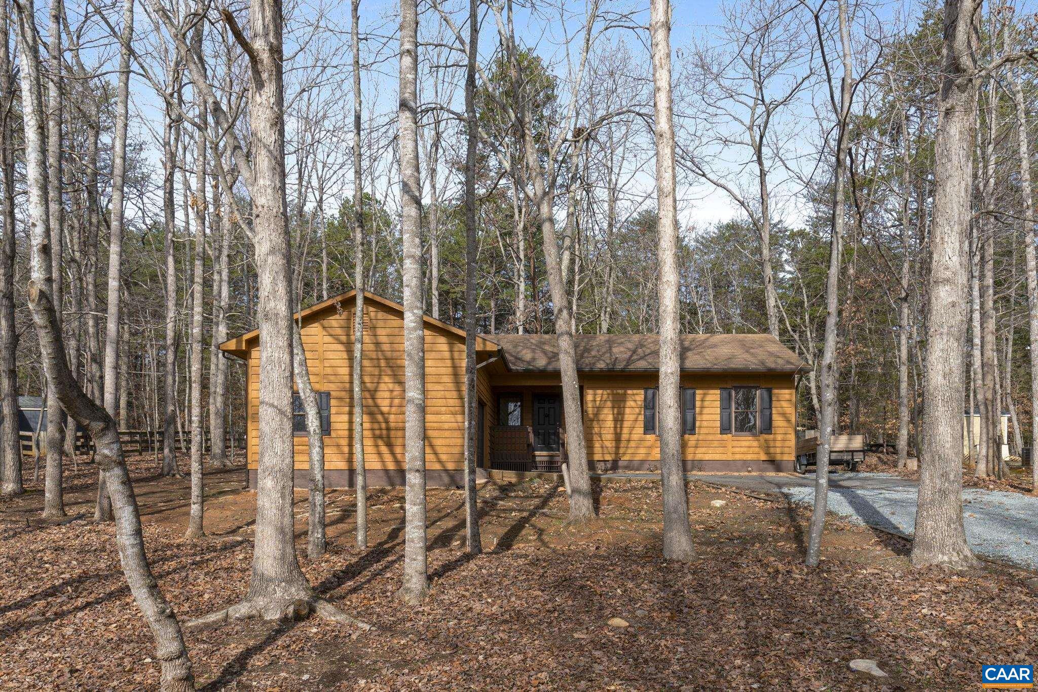 LAKE MONTICELLO - Residential