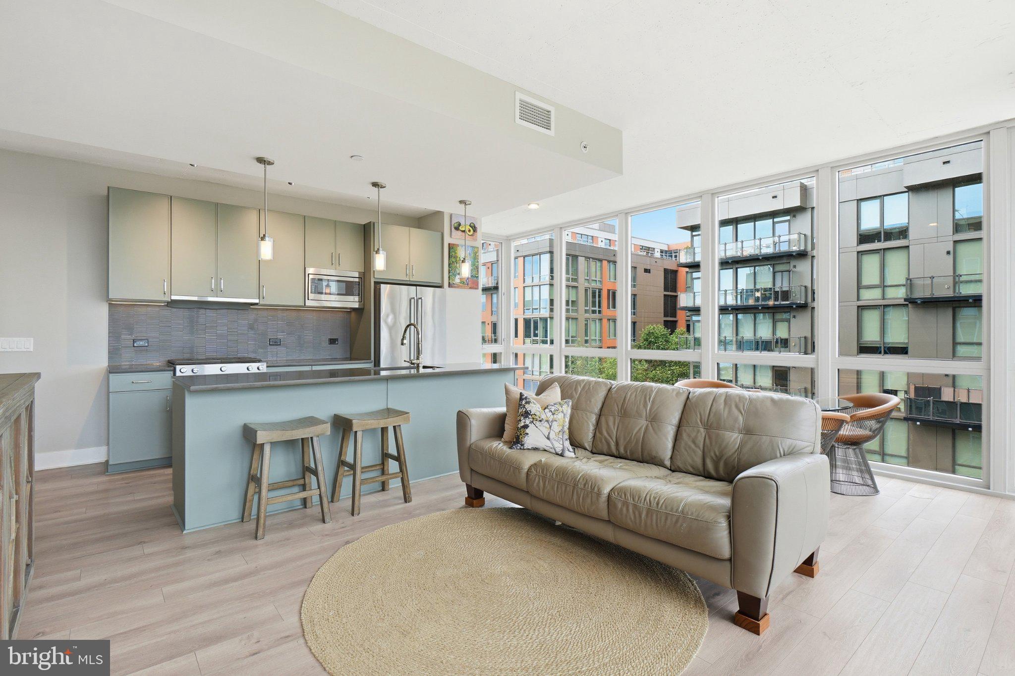 88 V STREET SW 611