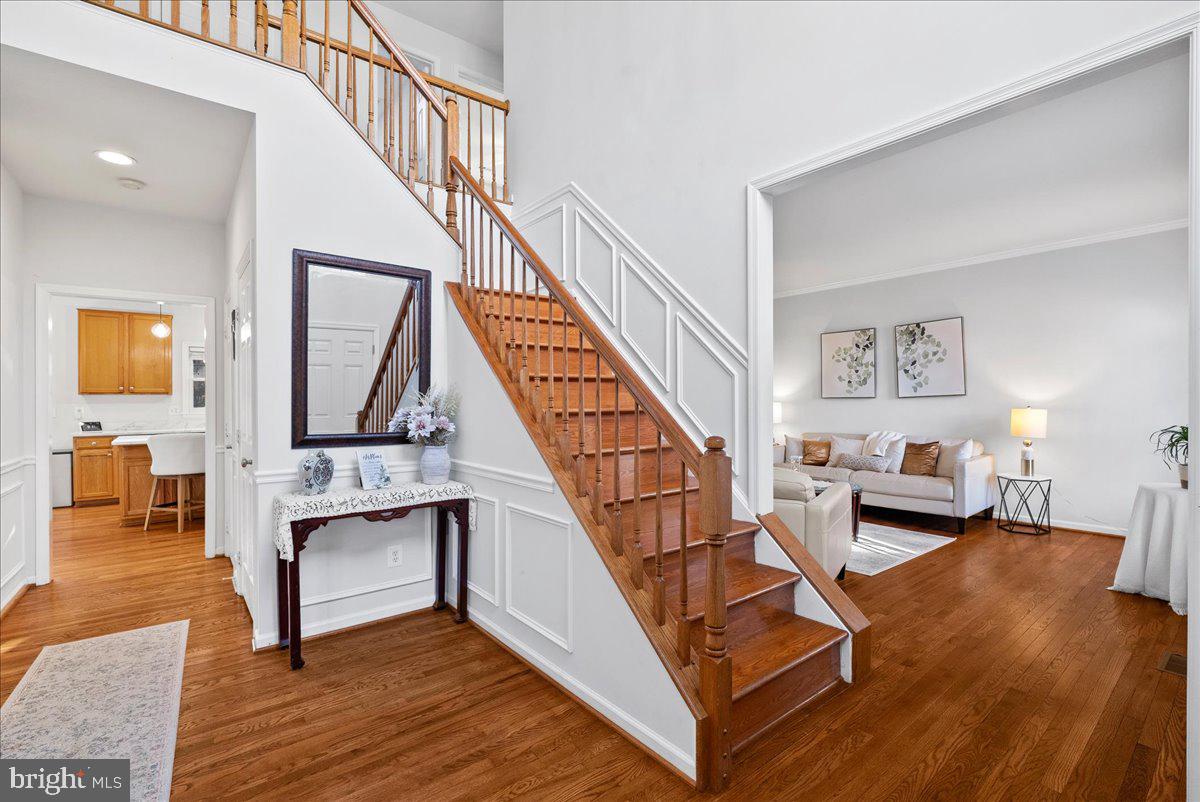 BARRINGTON OAKS - Residential Lease