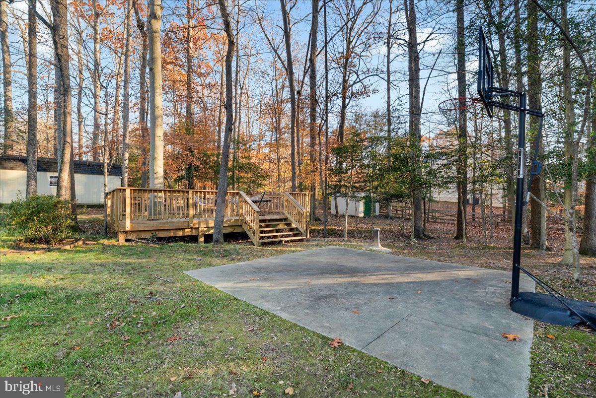 BARRINGTON OAKS - Residential Lease