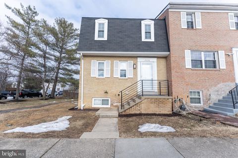 7426 RHONDDA DRIVE LORTON VA 22079