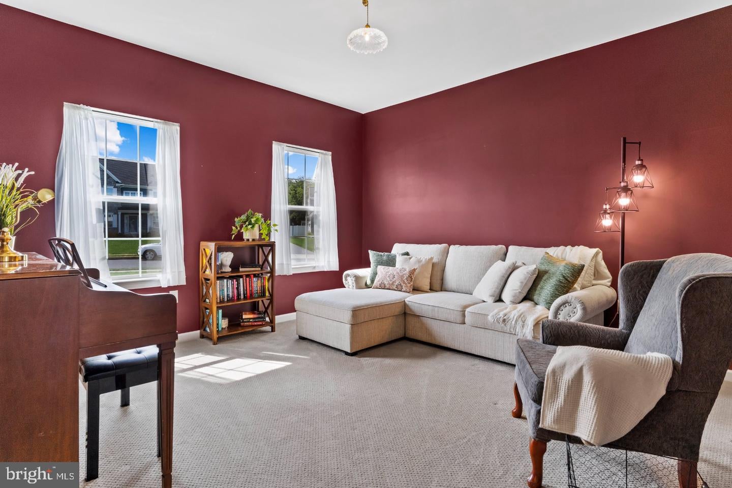 887 ASHFIELD DRIVE