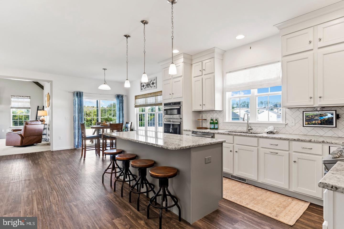 887 ASHFIELD DRIVE