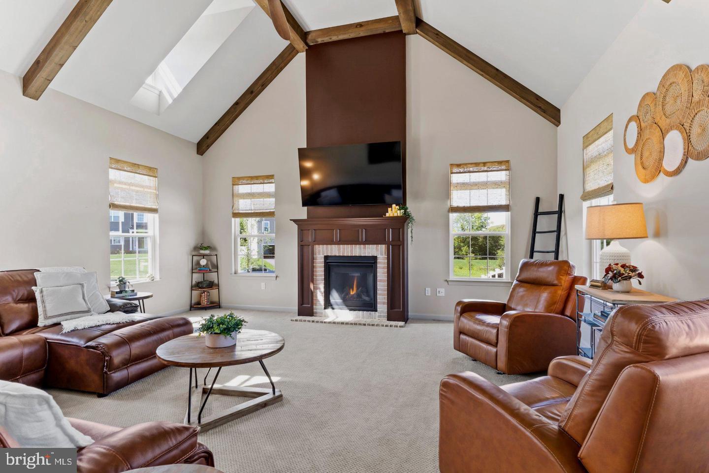 887 ASHFIELD DRIVE