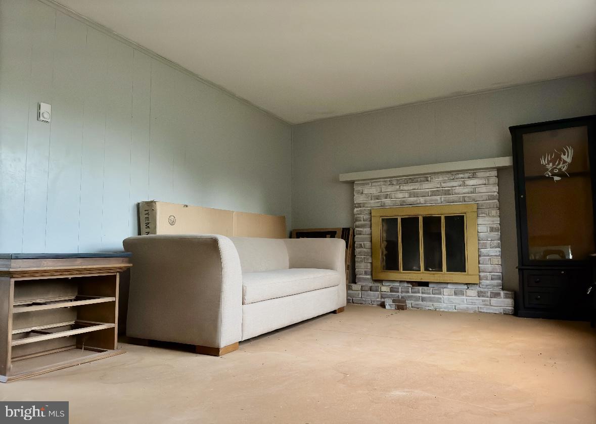 INDIAN MOUNTAIN LAKE - Residential