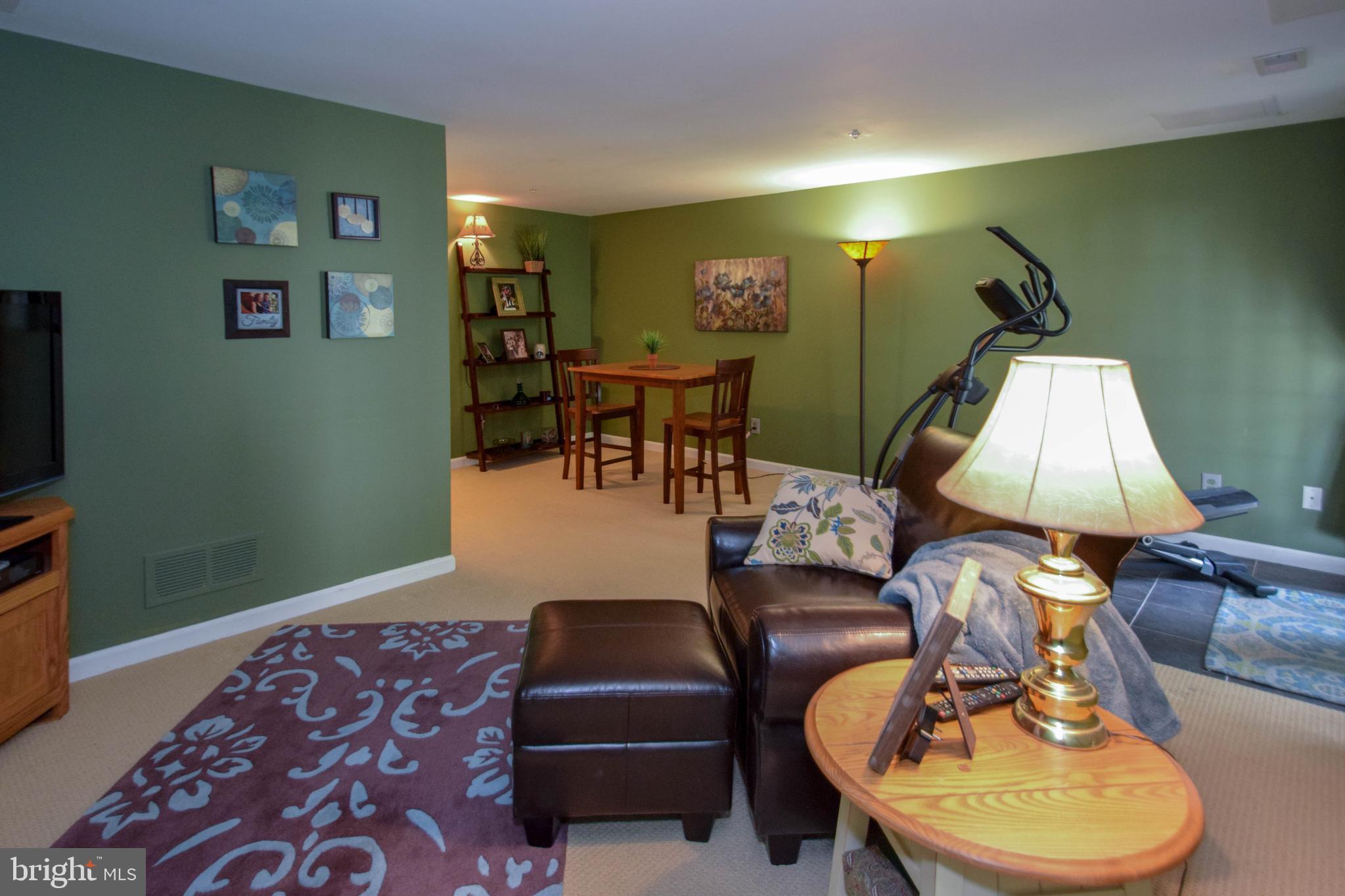 BELLE MANOR - Residential